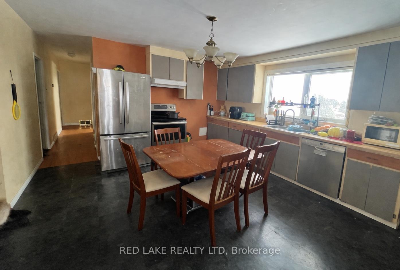 Photo 11 of 33 Discovery Road, Red Lake — HOMEH