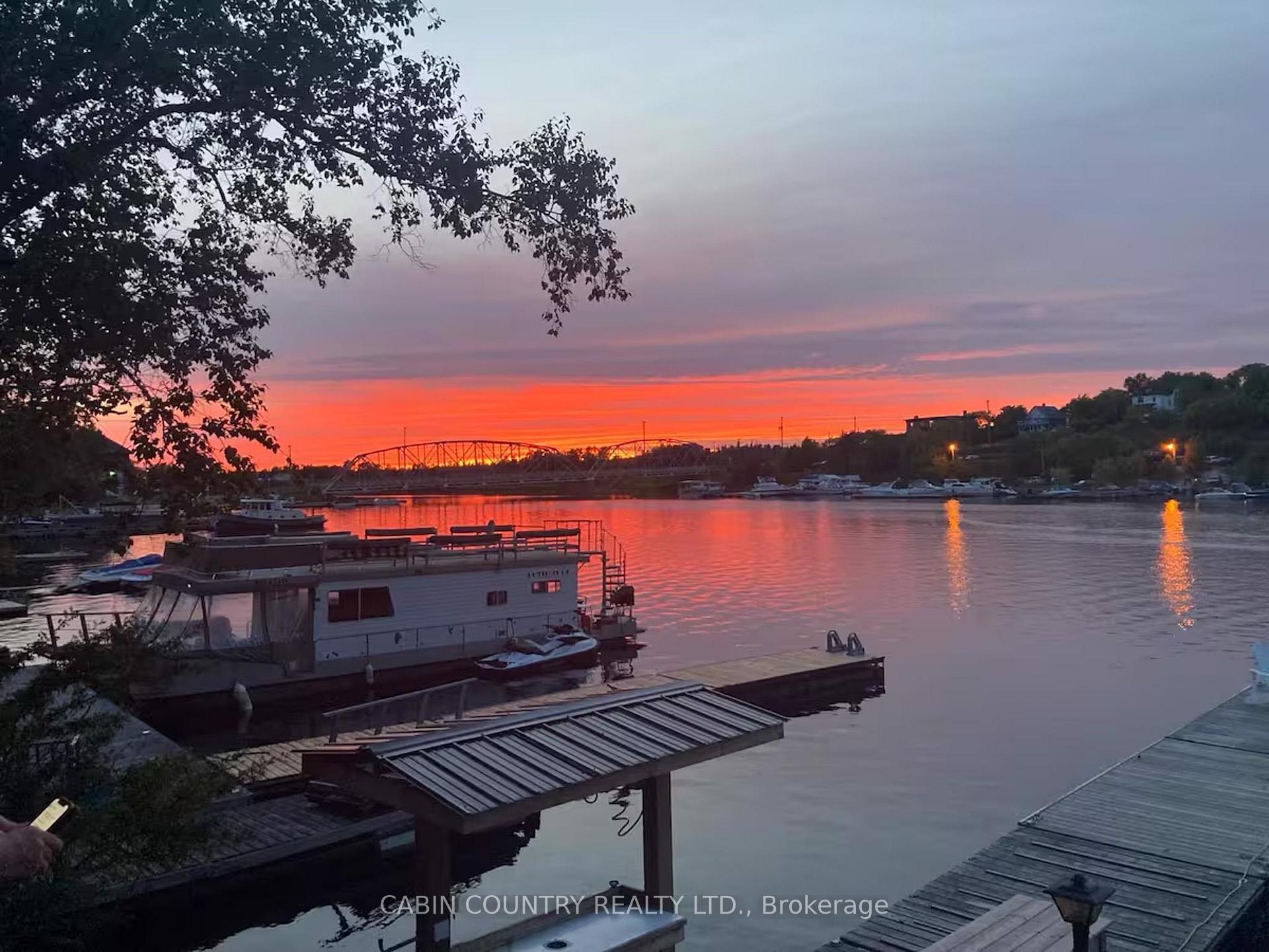 Photo 2 of 314 Front Street, Kenora, Keewatin — HOMEH
