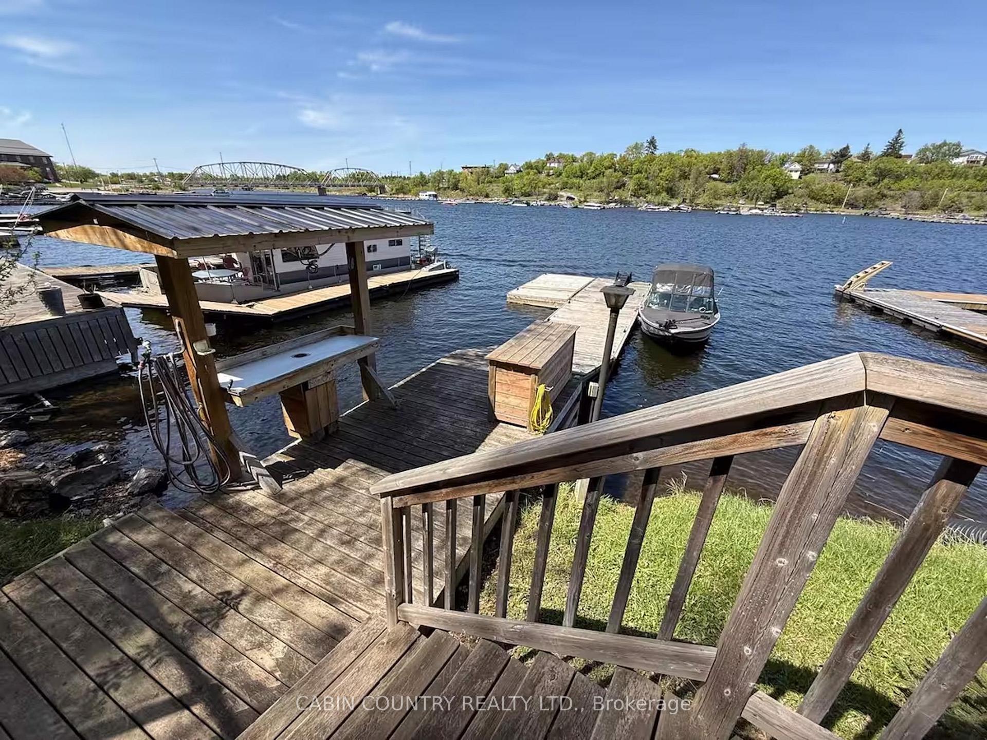 Photo 27 of 314 Front Street, Kenora, Keewatin — HOMEH