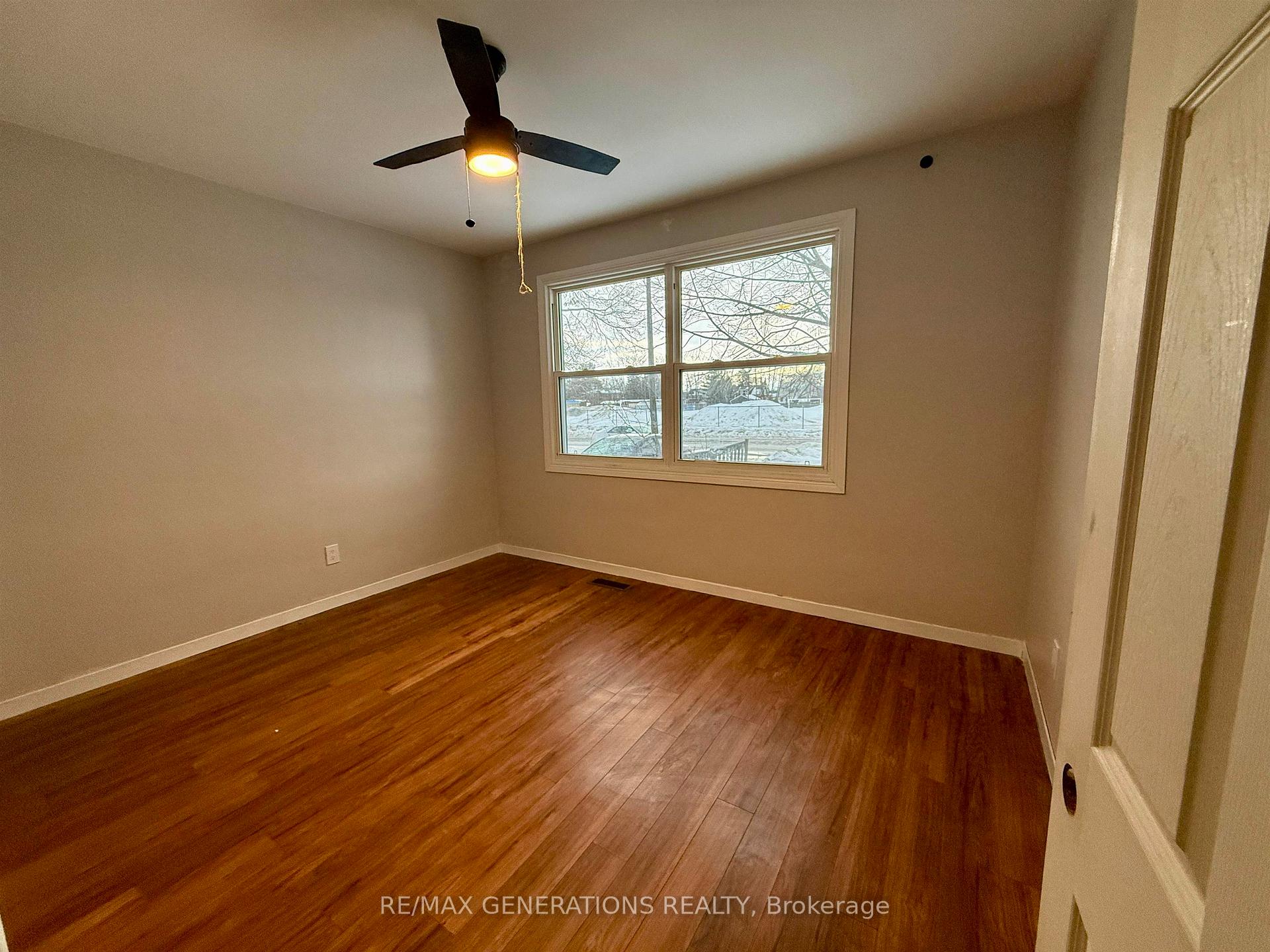 Photo 4 of 733 Tarbutt Street, Thunder Bay, Westfort — HOMEH