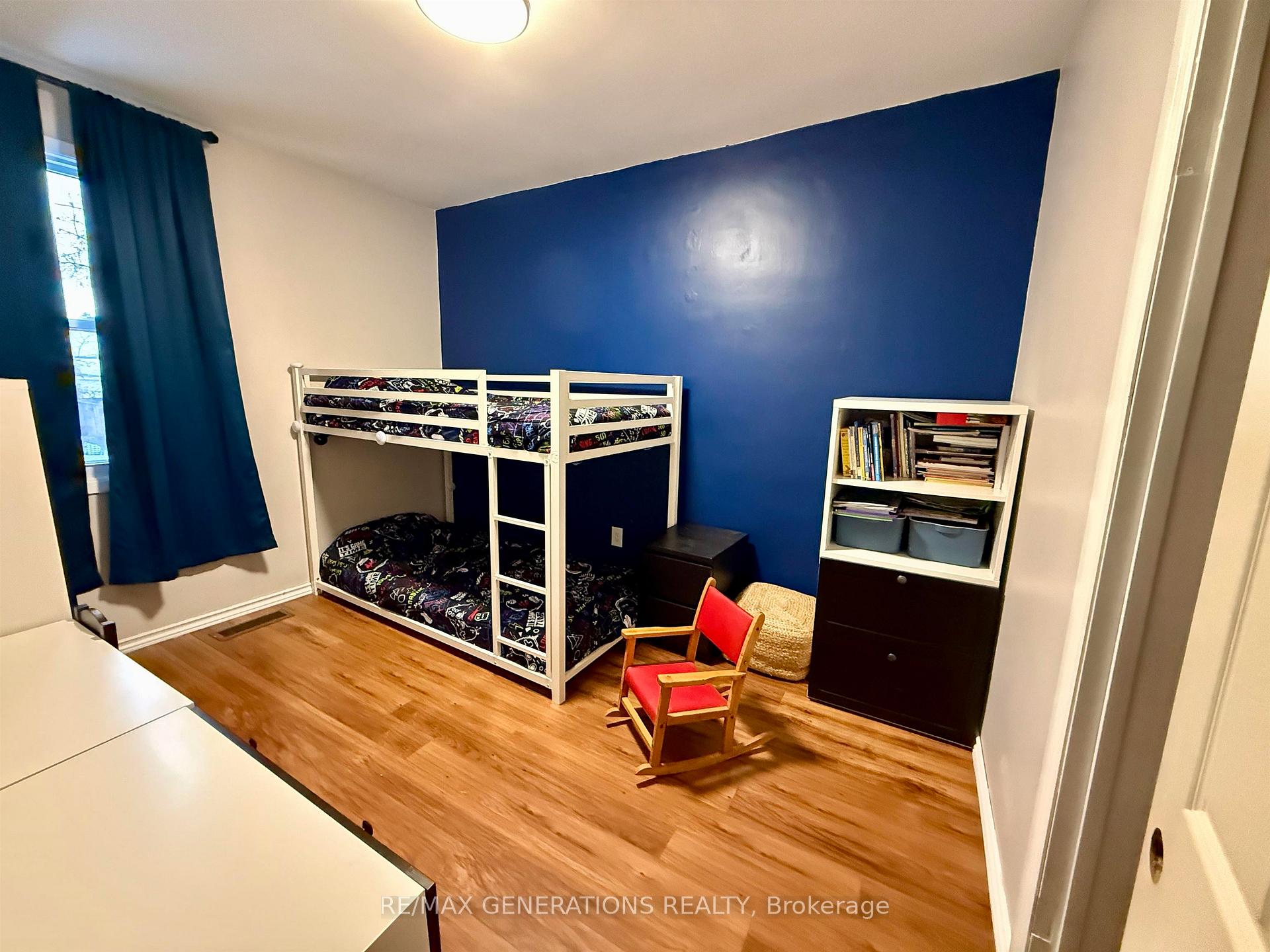 Photo 5 of 733 Tarbutt Street, Thunder Bay, Westfort — HOMEH