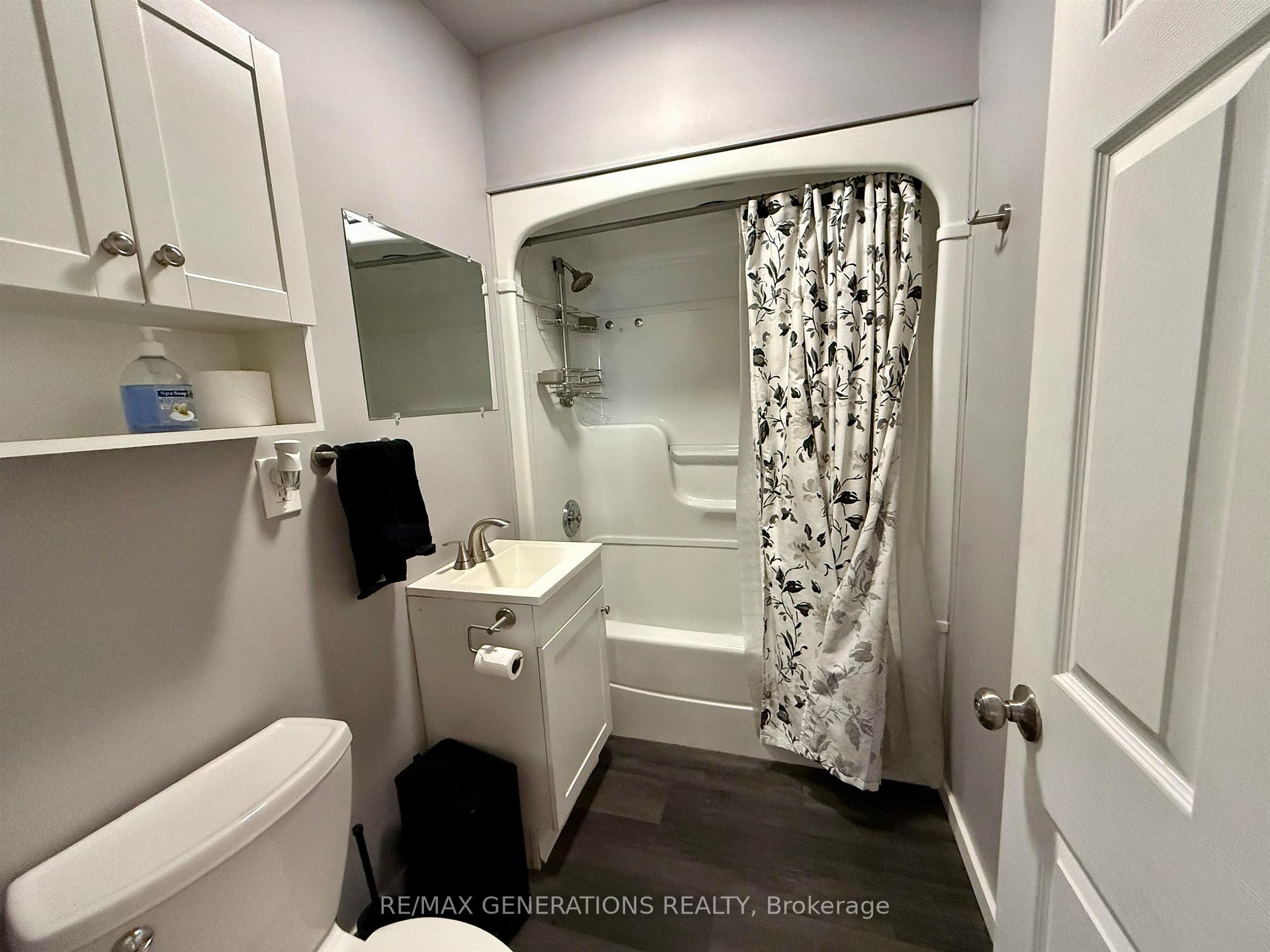 Photo 6 of 733 Tarbutt Street, Thunder Bay, Westfort — HOMEH
