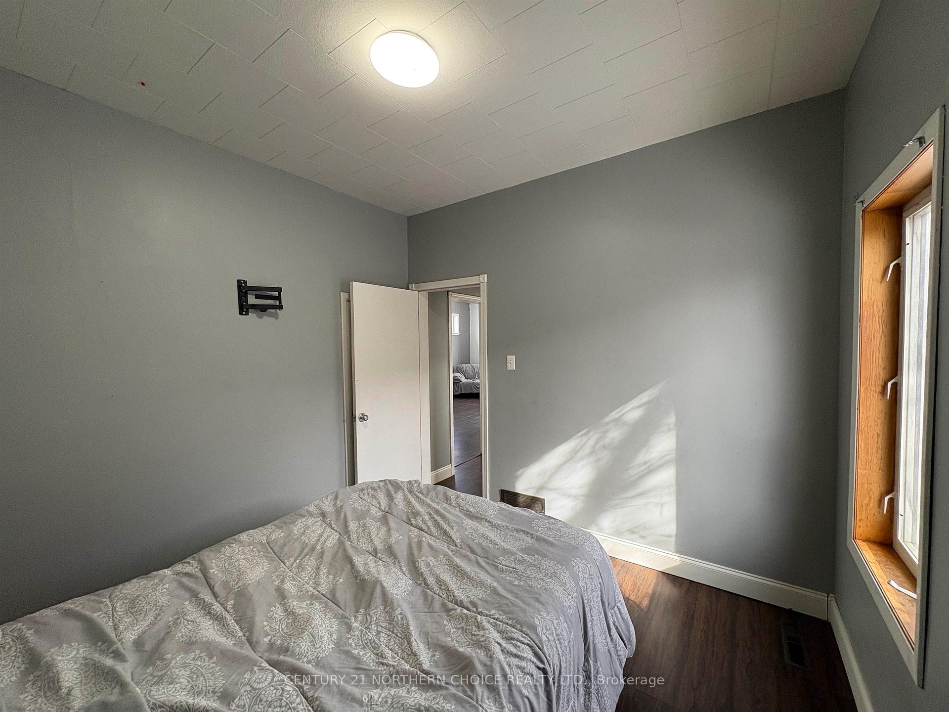 Photo 16 of 605 Crowe Avenue, Fort Frances — HOMEH