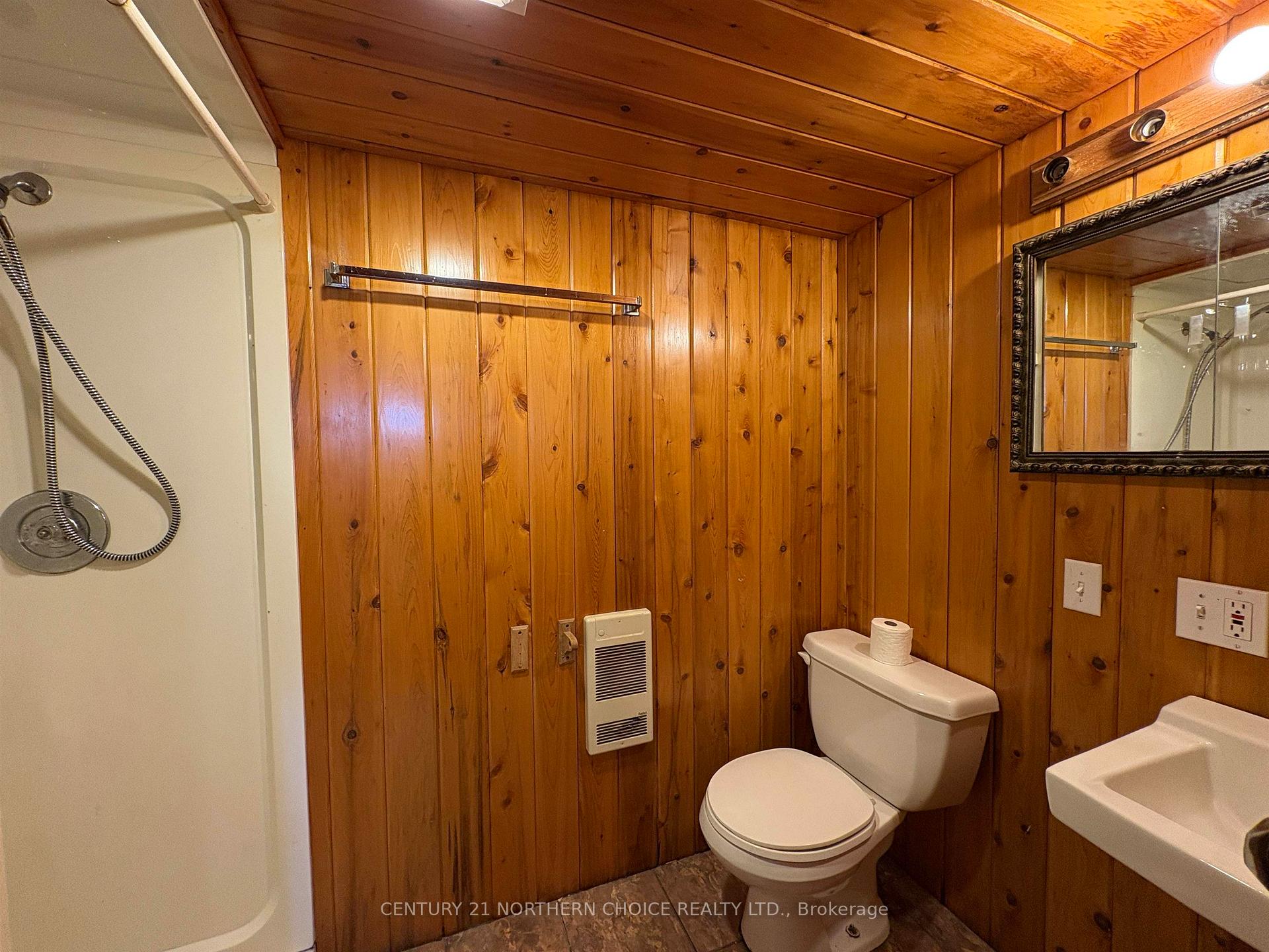 Photo 18 of 605 Crowe Avenue, Fort Frances — HOMEH