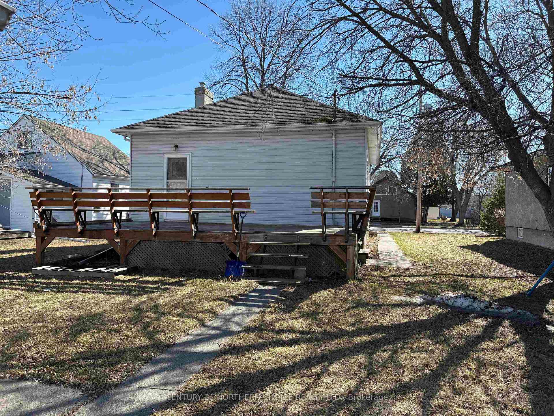 Photo 23 of 605 Crowe Avenue, Fort Frances — HOMEH