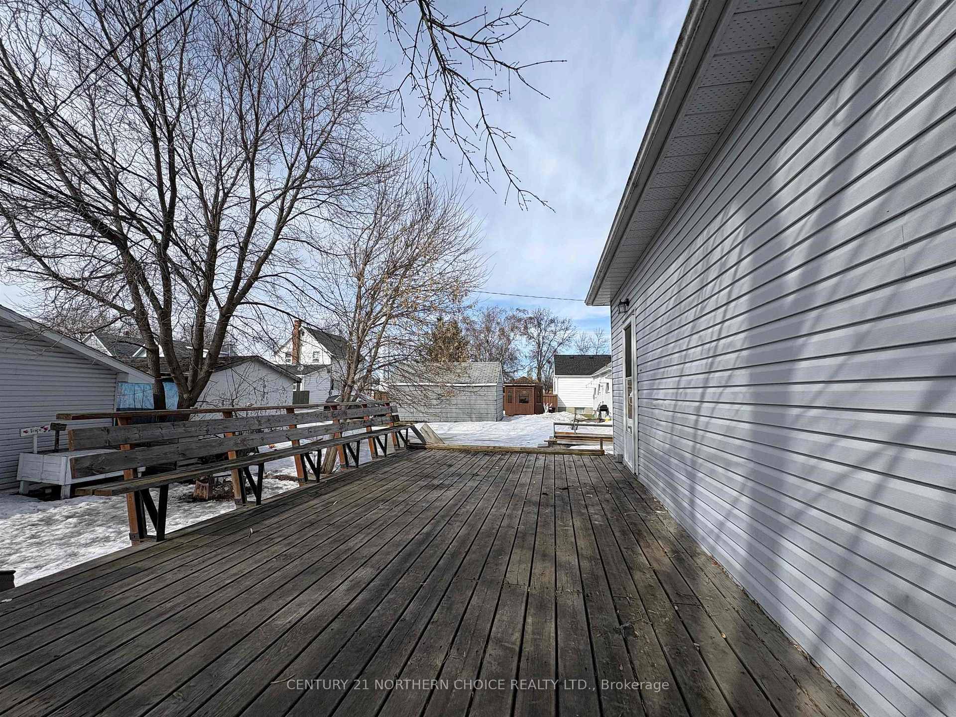Photo 25 of 605 Crowe Avenue, Fort Frances — HOMEH