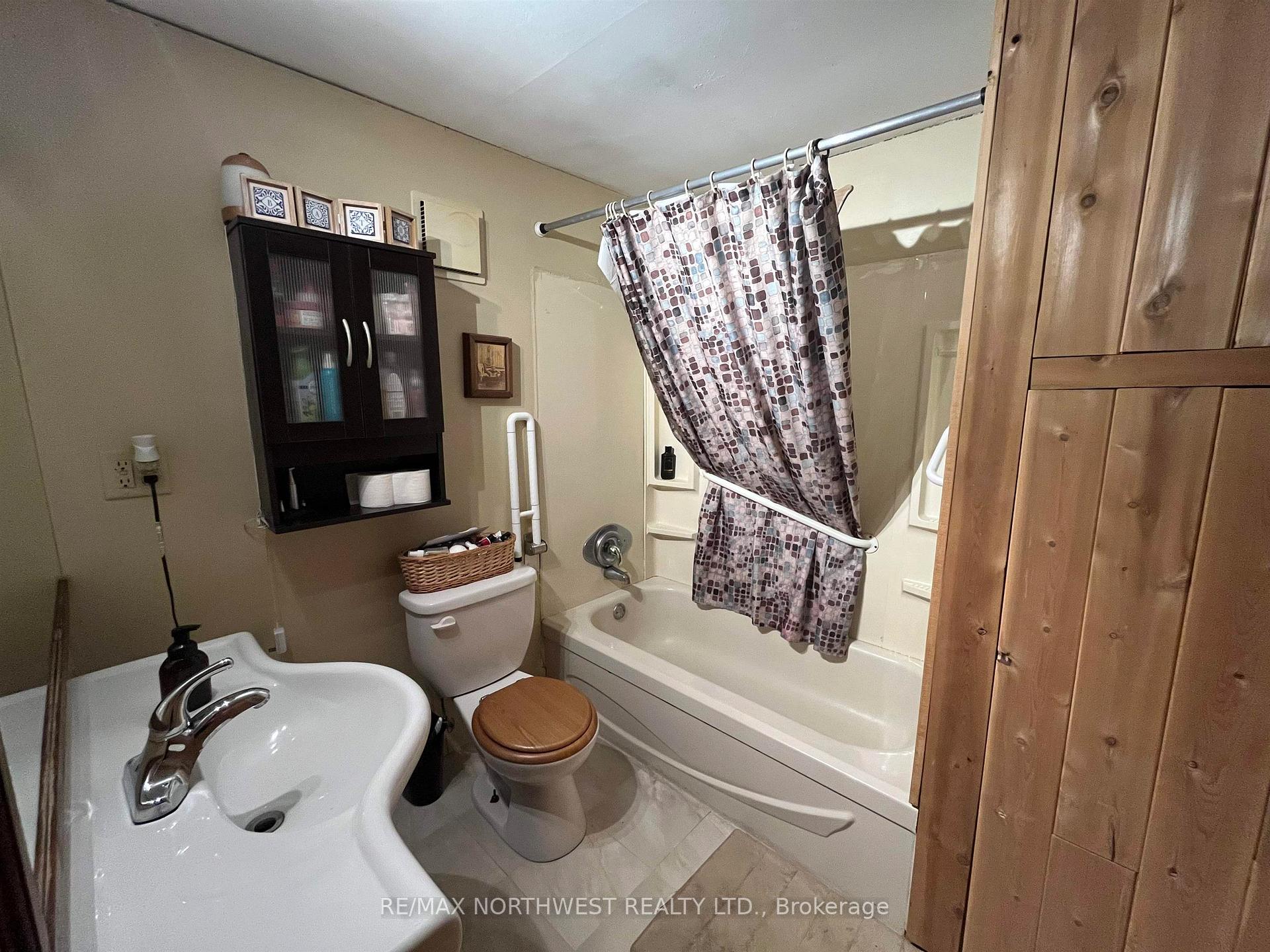 Photo 11 of 623 Boucherville Road, Morley — HOMEH