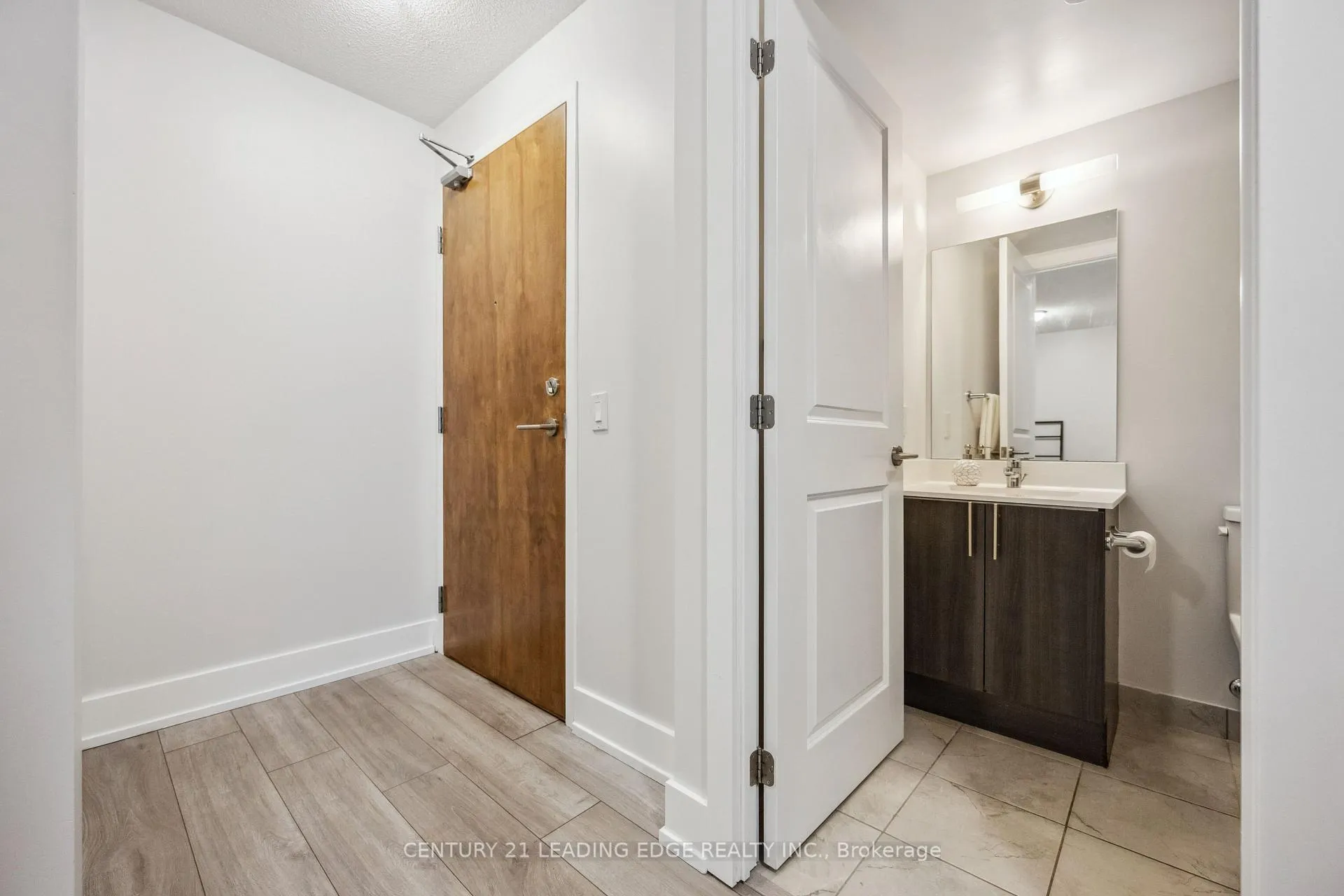 Photo 8 of Unit 304, 1215 Bayly Street, Pickering, Bay Ridges — HOMEH