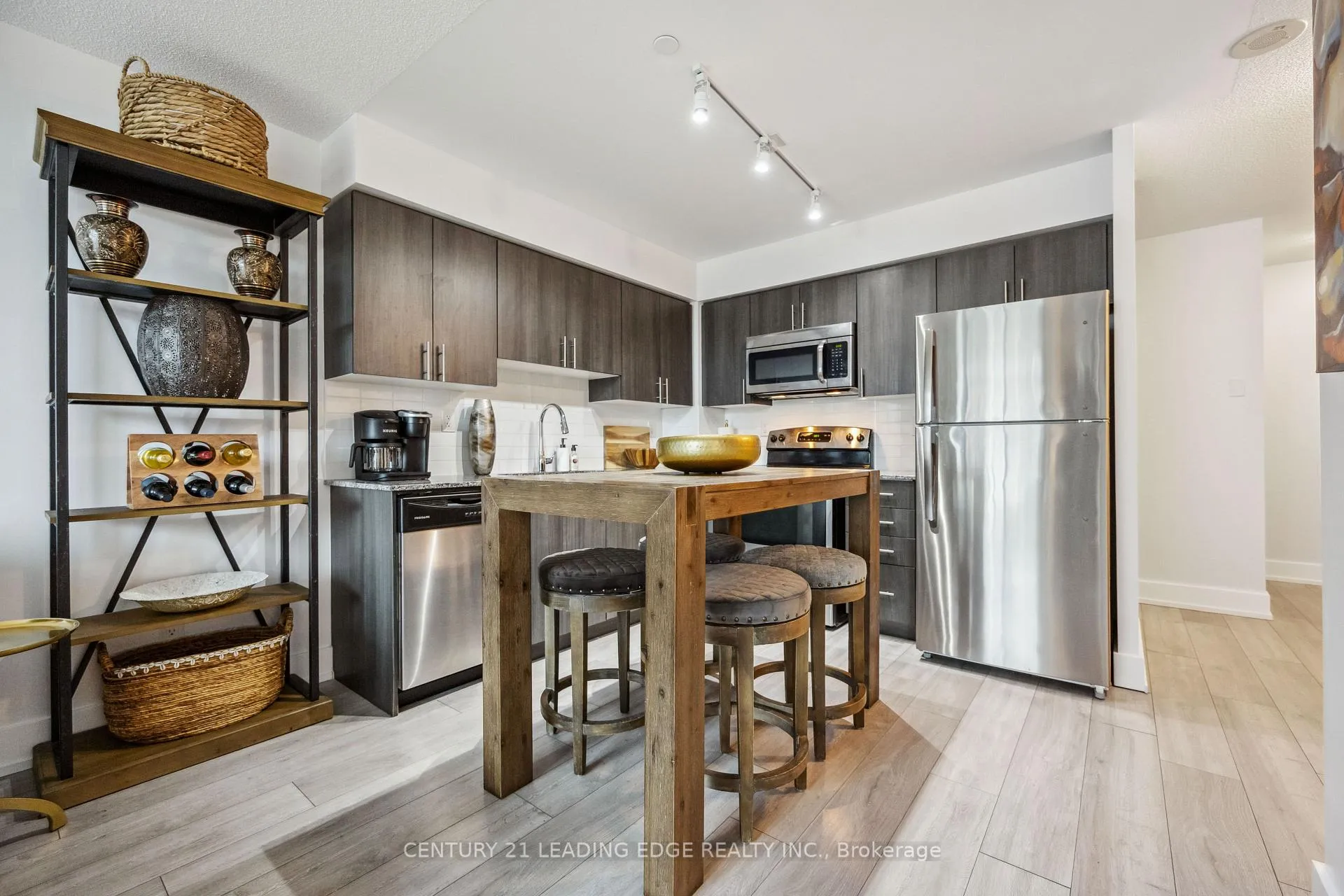 Photo 9 of Unit 304, 1215 Bayly Street, Pickering, Bay Ridges — HOMEH