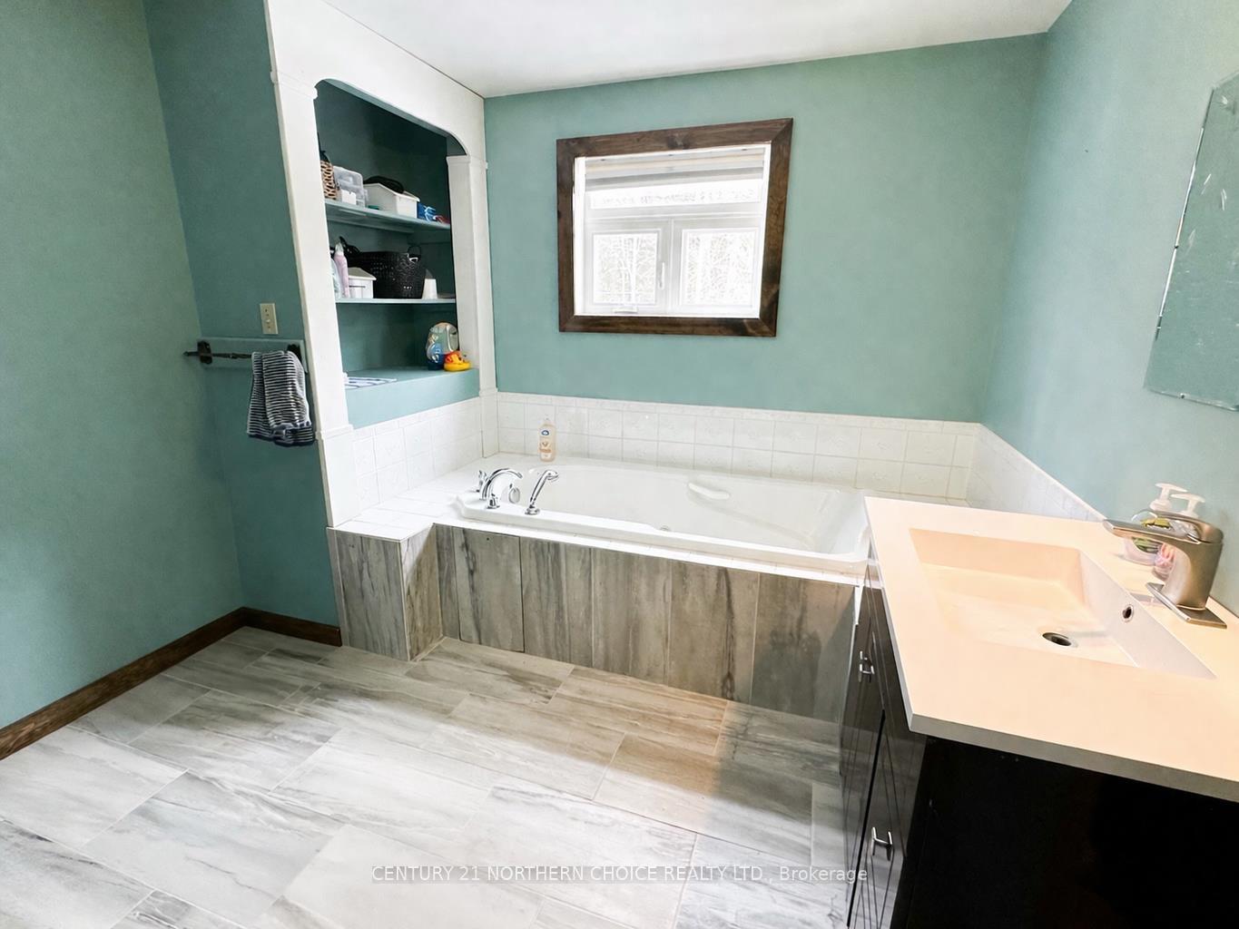 Photo 7 of 113 Birch Drive, Ear Falls — HOMEH