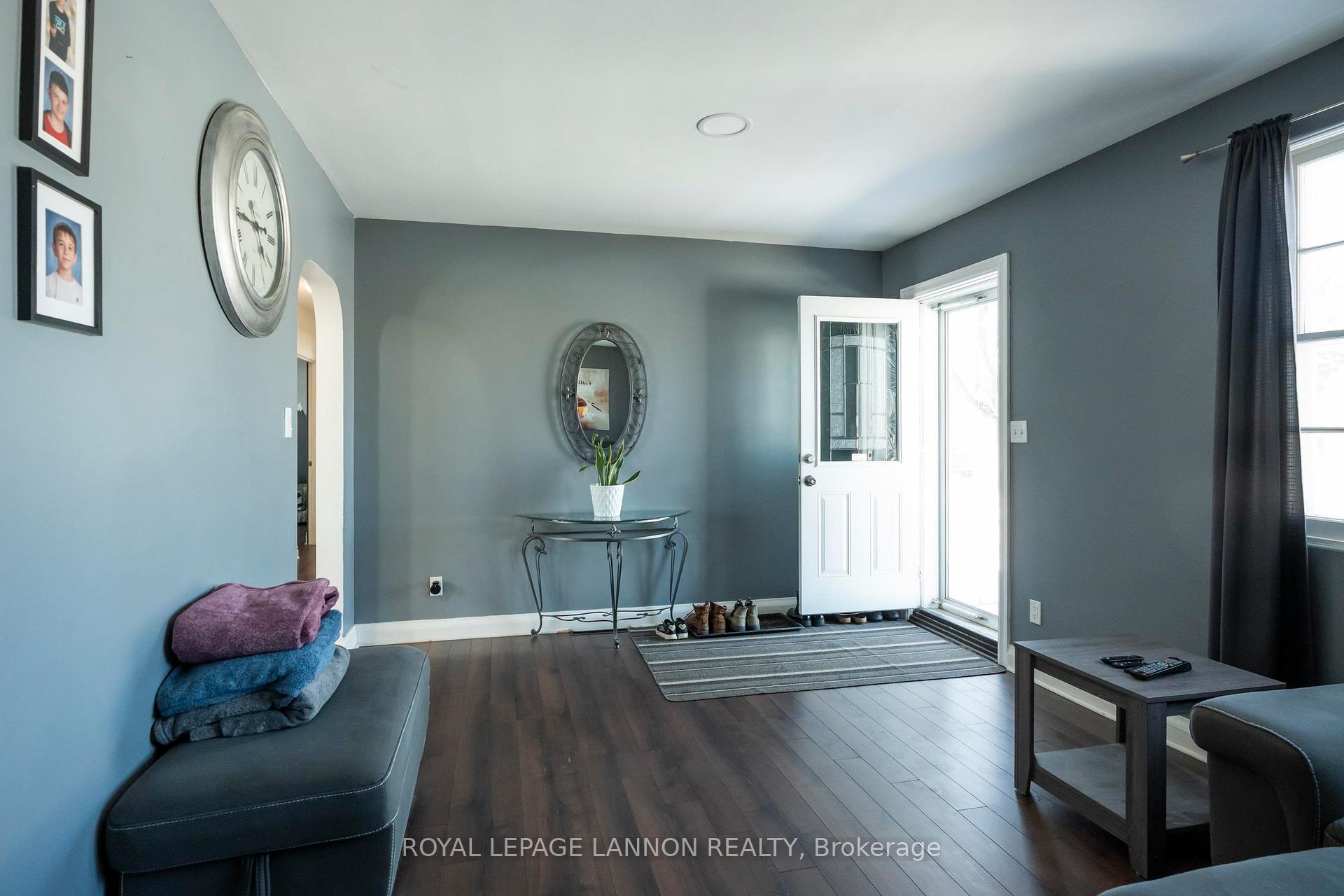 Photo 7 of 2146 Begin Street E, Thunder Bay, Green Acres — HOMEH