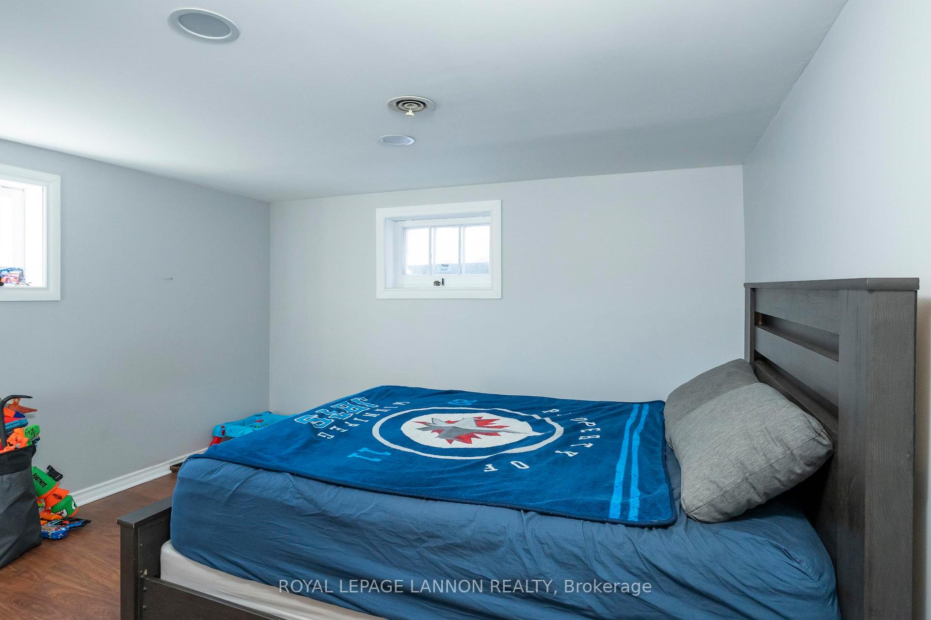 Photo 24 of 2146 Begin Street E, Thunder Bay, Green Acres — HOMEH