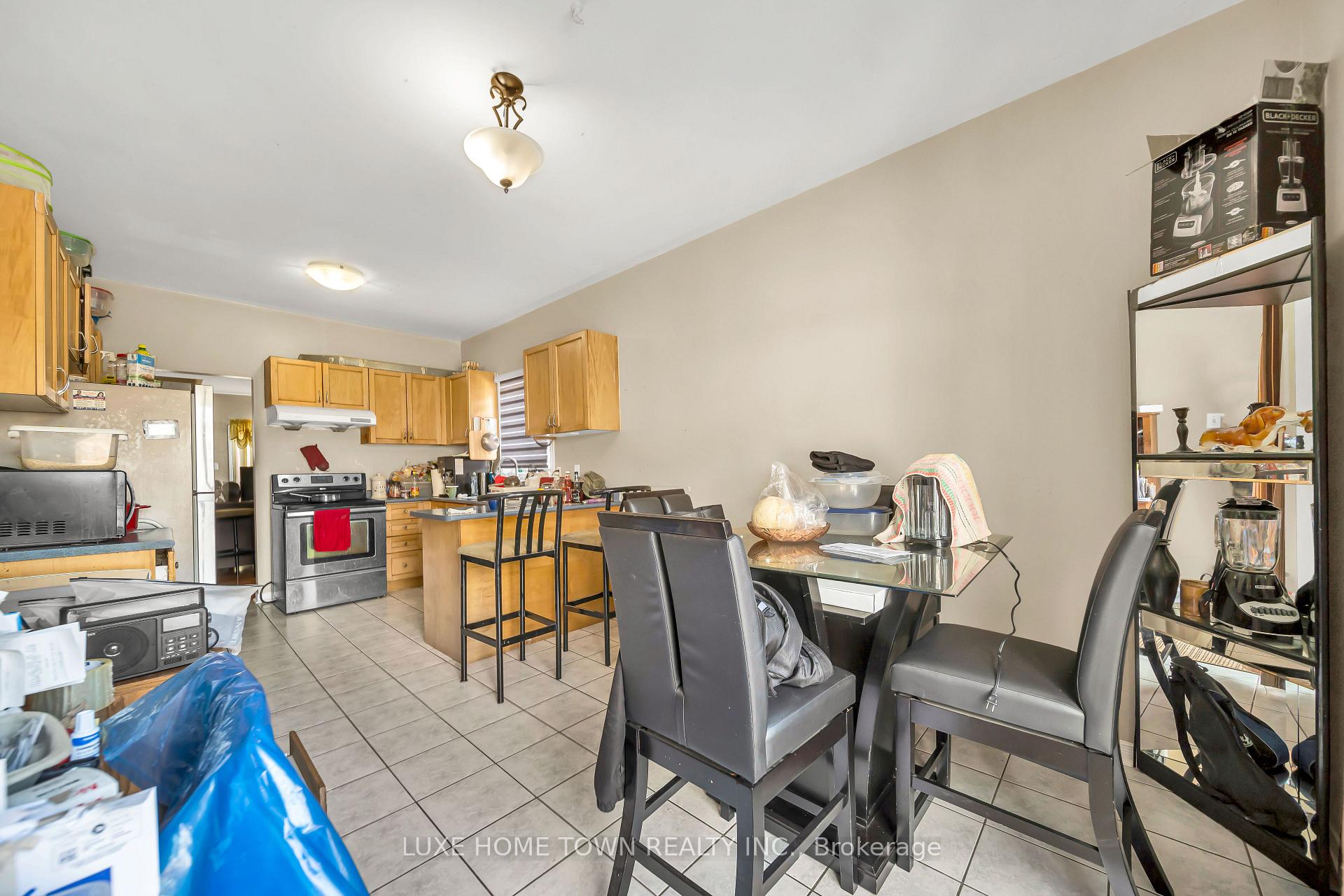 Photo 17 of 235 Van Kirk Drive, Brampton, Northwest Sandalwood Parkway — HOMEH