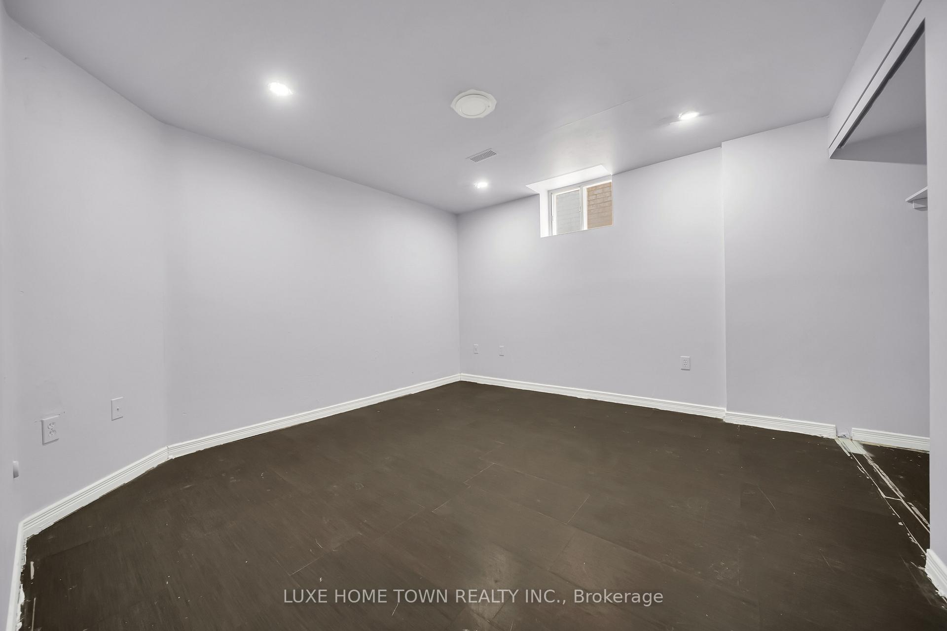 Photo 33 of 235 Van Kirk Drive, Brampton, Northwest Sandalwood Parkway — HOMEH