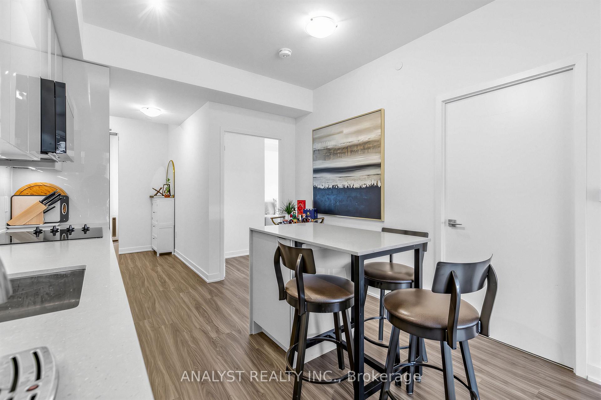 Photo 6 of Unit 522, 498 Caldari Road, Vaughan, Concord — HOMEH