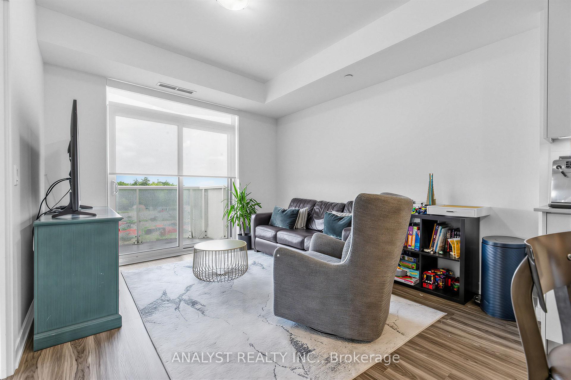 Photo 8 of Unit 522, 498 Caldari Road, Vaughan, Concord — HOMEH