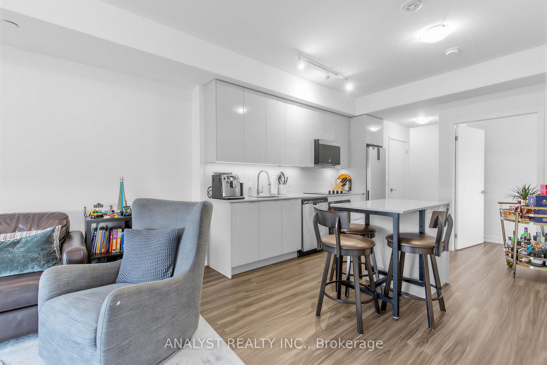 Photo 9 of Unit 522, 498 Caldari Road, Vaughan, Concord — HOMEH