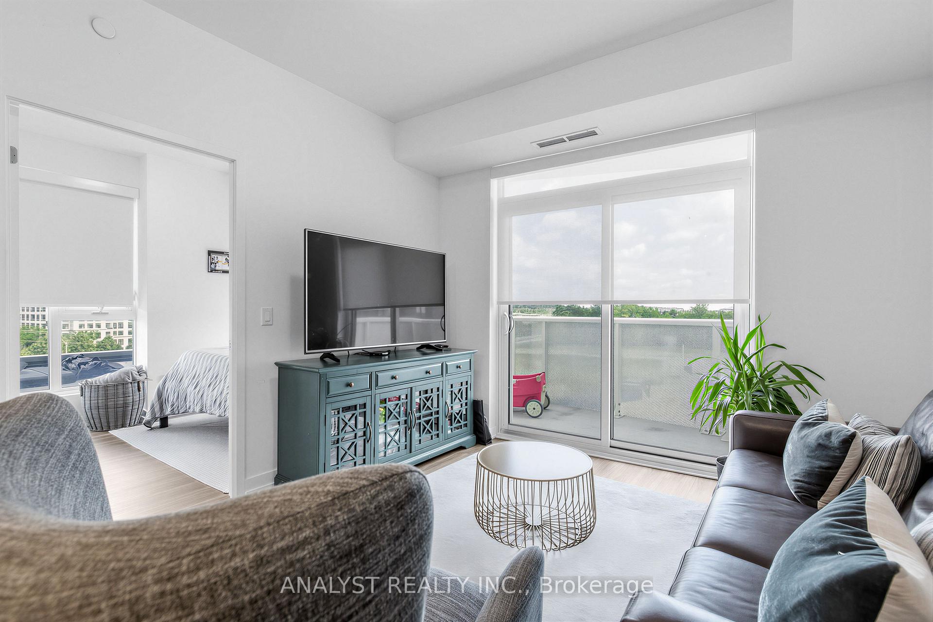 Photo 10 of Unit 522, 498 Caldari Road, Vaughan, Concord — HOMEH