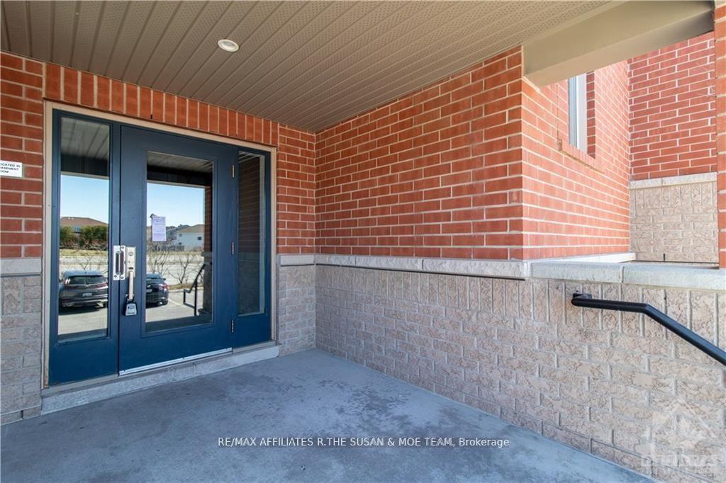 Photo 3 of Unit 8, 565 Stonefield Private, Ottawa, Barrhaven East — HOMEH