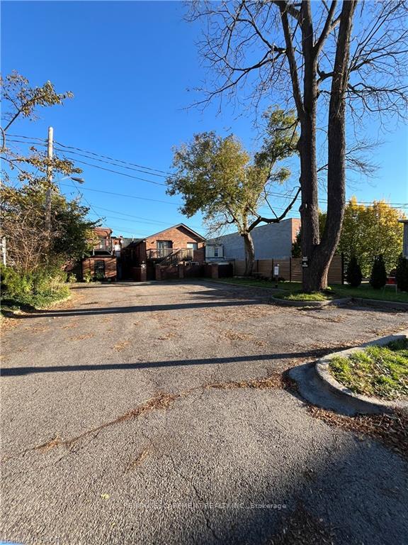 Photo 2 of Unit A, 56 King Street, Hamilton, Dundas — HOMEH