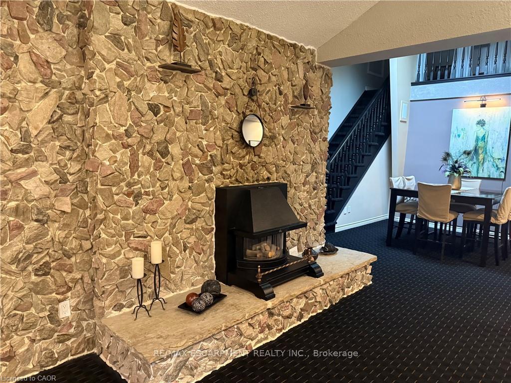 Photo 8 of Unit A, 56 King Street, Hamilton, Dundas — HOMEH