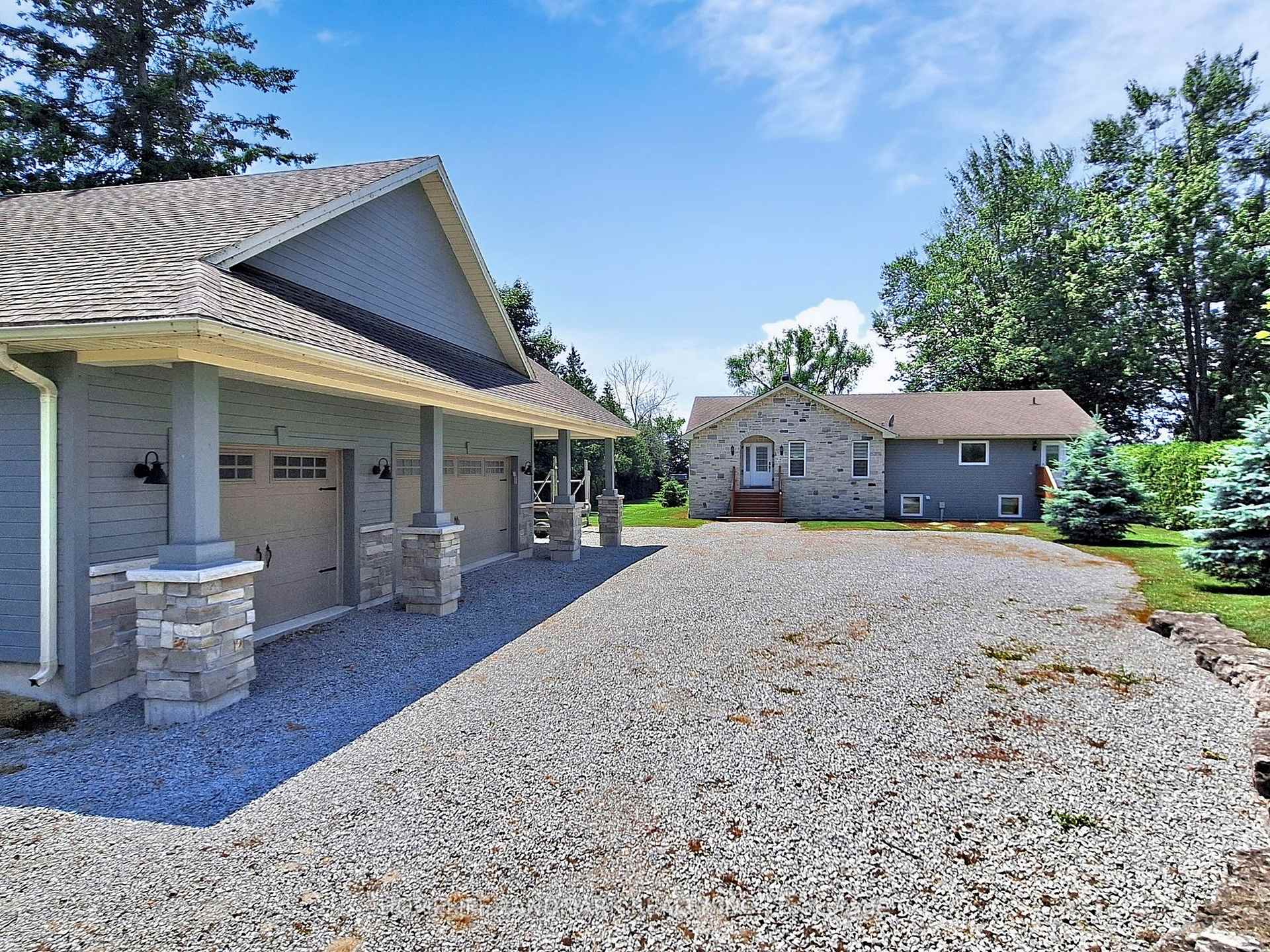 Photo 2 of 1662 Lakeshore Drive, Ramara, Rural Ramara — HOMEH