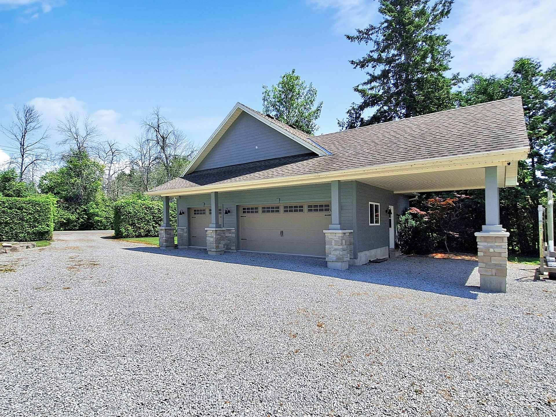 Photo 3 of 1662 Lakeshore Drive, Ramara, Rural Ramara — HOMEH