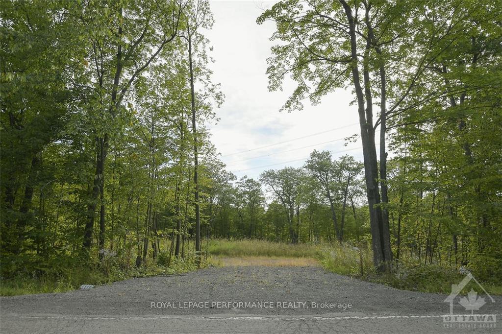 Photo 6 of 1310 Cumberland Ridge Drive, Ottawa, Cumberland Ridge — HOMEH