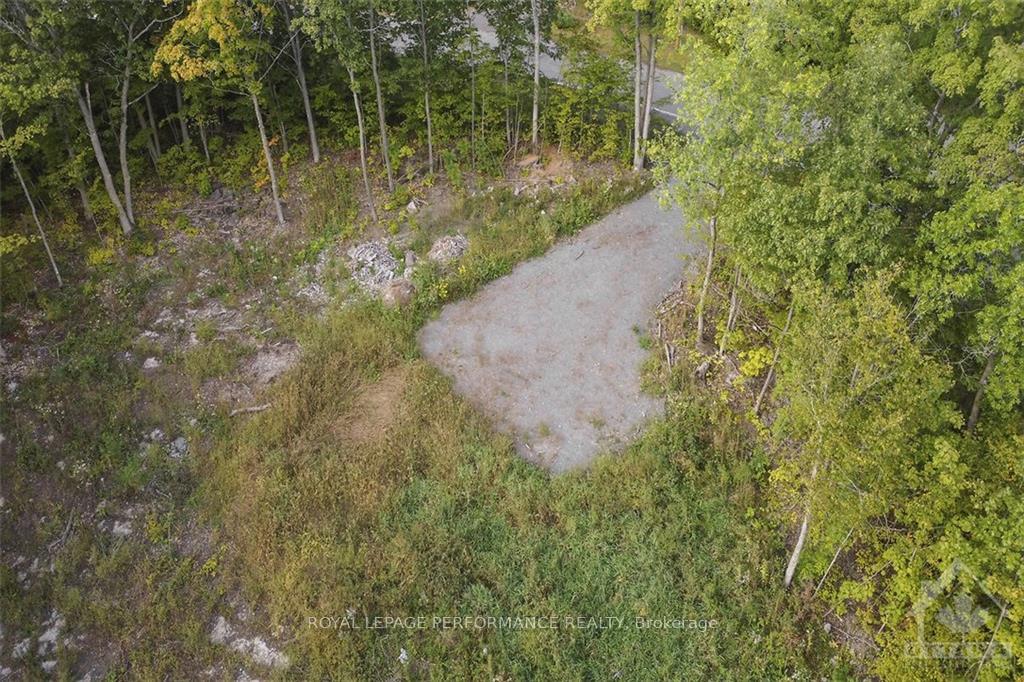 Photo 17 of 1310 Cumberland Ridge Drive, Ottawa, Cumberland Ridge — HOMEH