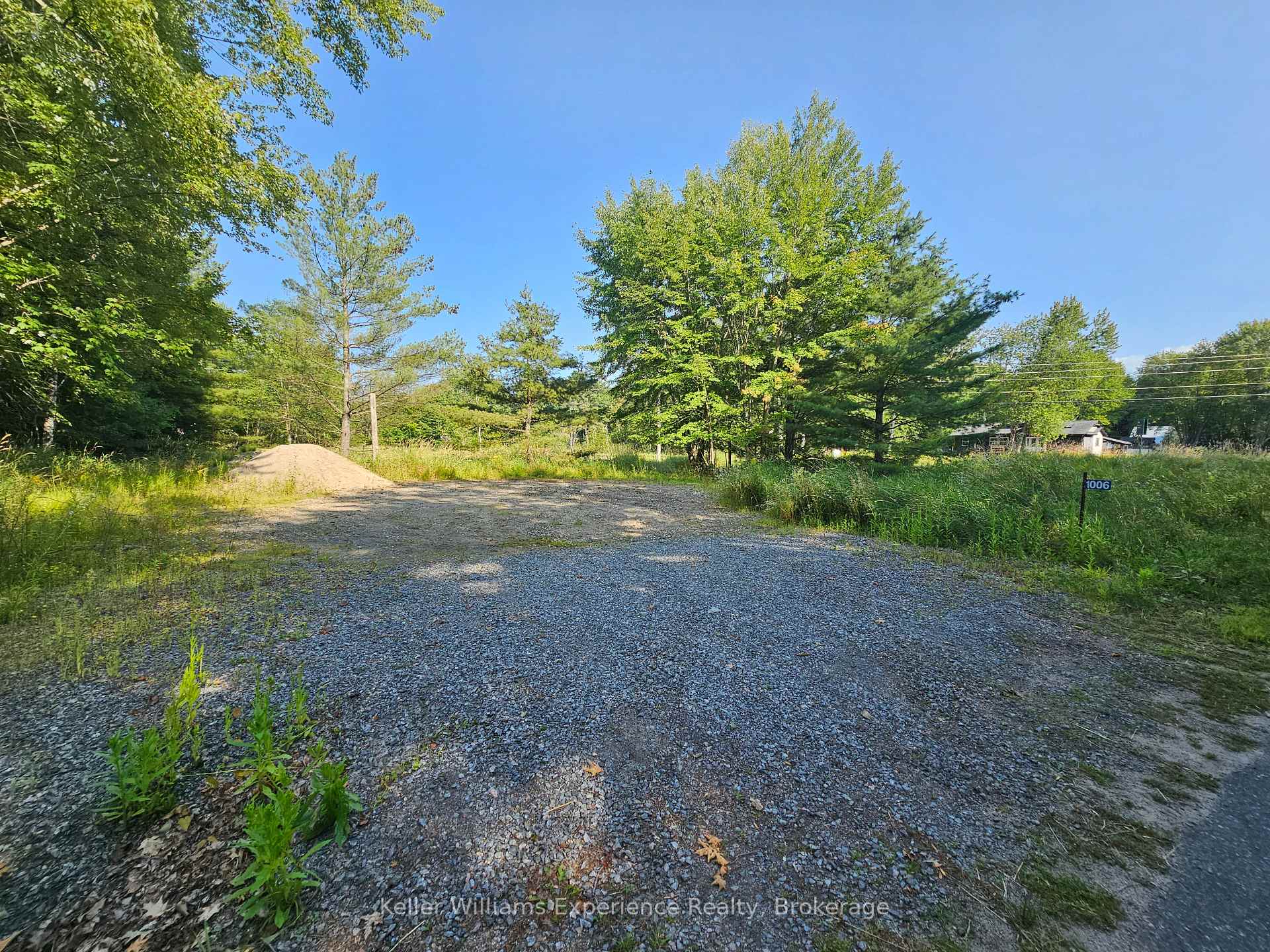 Photo 1 of 1006 Bowyers Beach Road, Bracebridge, Monck (Bracebridge) — HOMEH