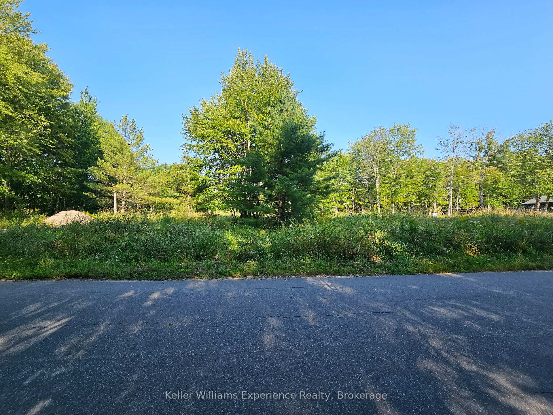 Photo 6 of 1006 Bowyers Beach Road, Bracebridge, Monck (Bracebridge) — HOMEH