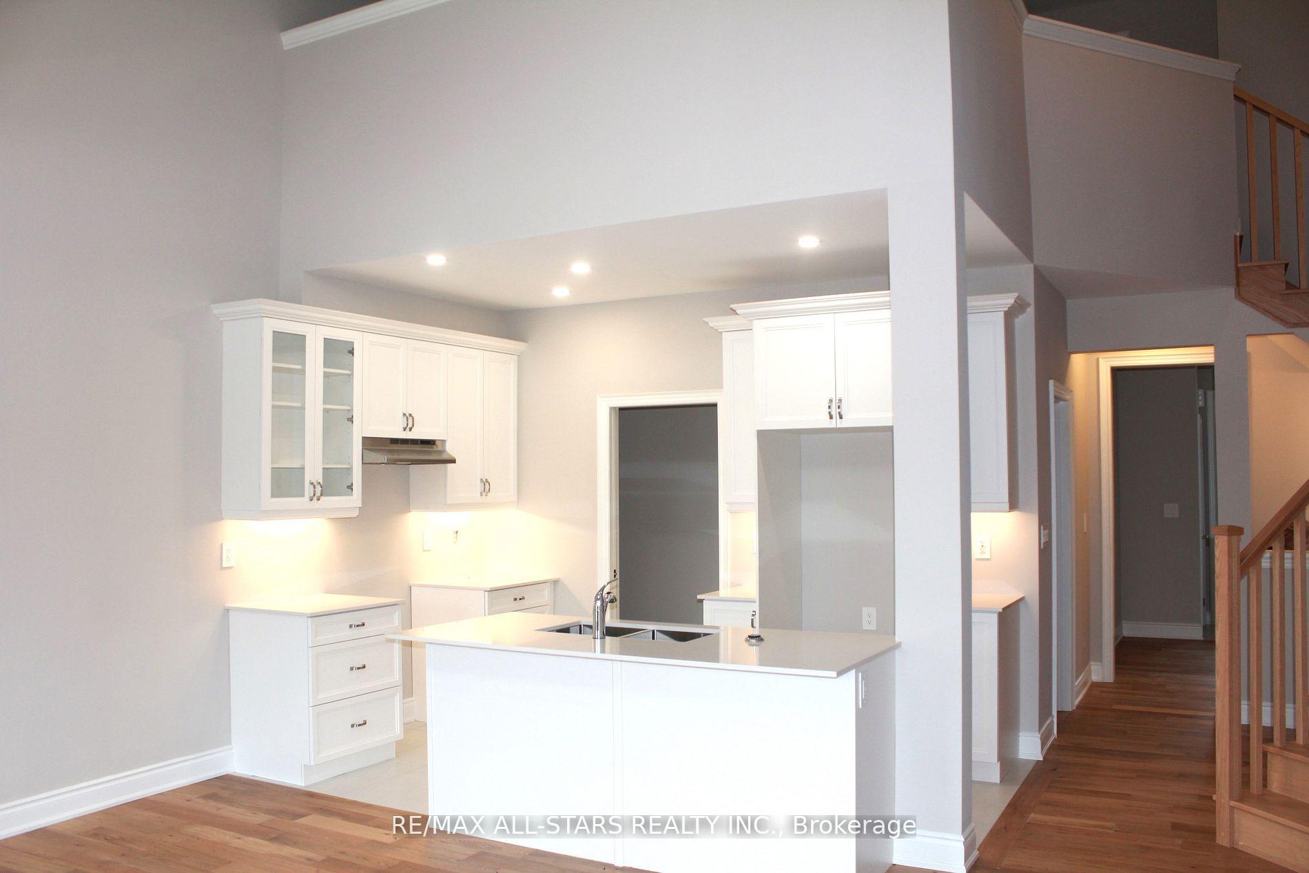 Photo 6 of 18 Schortinghuis Street, Georgina, Sutton & Jackson's Point — HOMEH