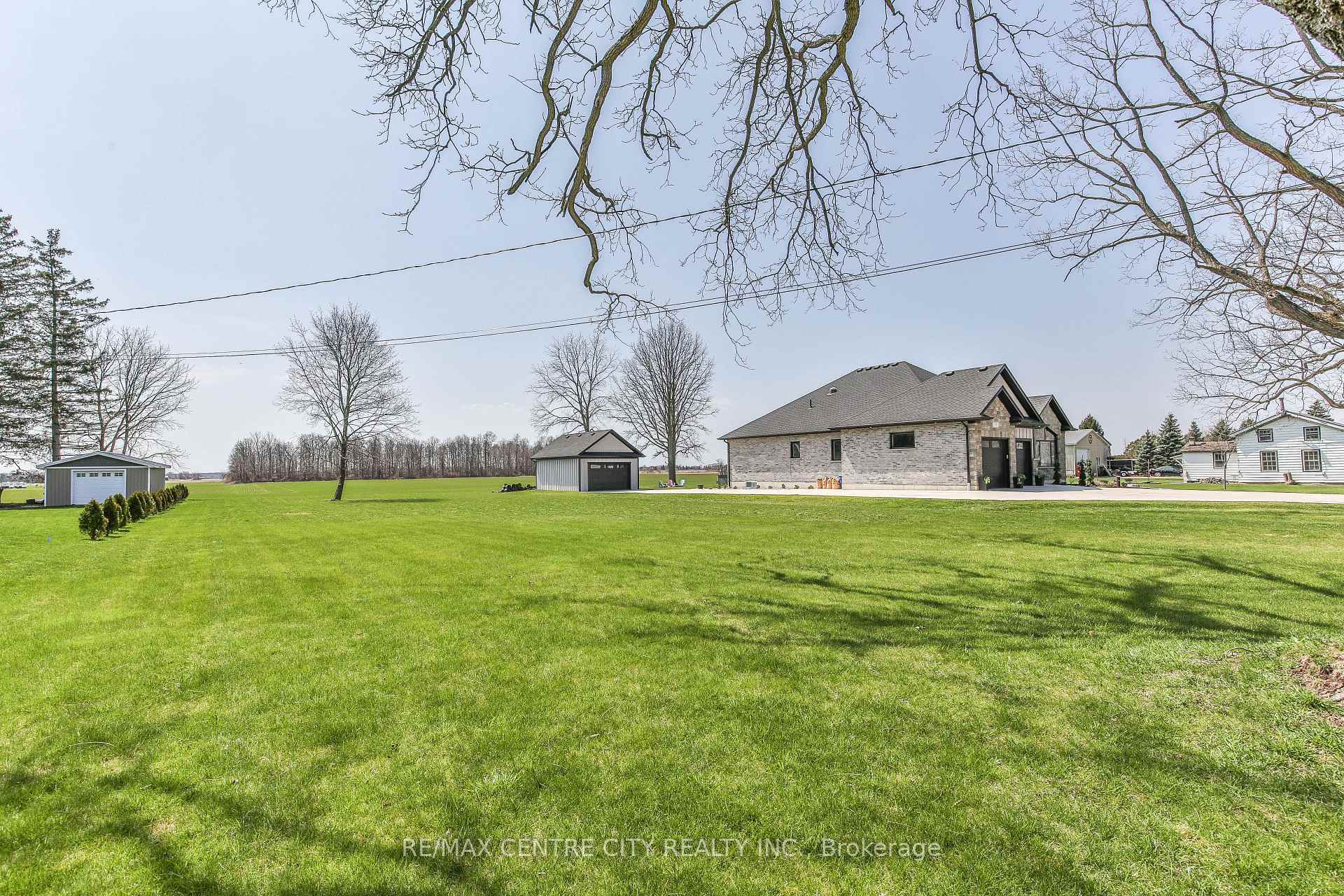 Photo 2 of 51225 Clinton Street, Malahide, Springfield — HOMEH