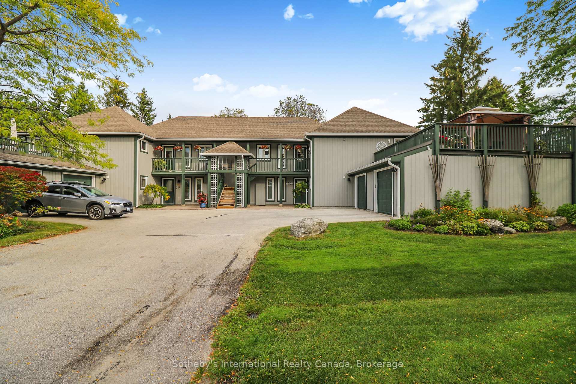 Photo 3 of 318 Mariners Way, Collingwood — HOMEH