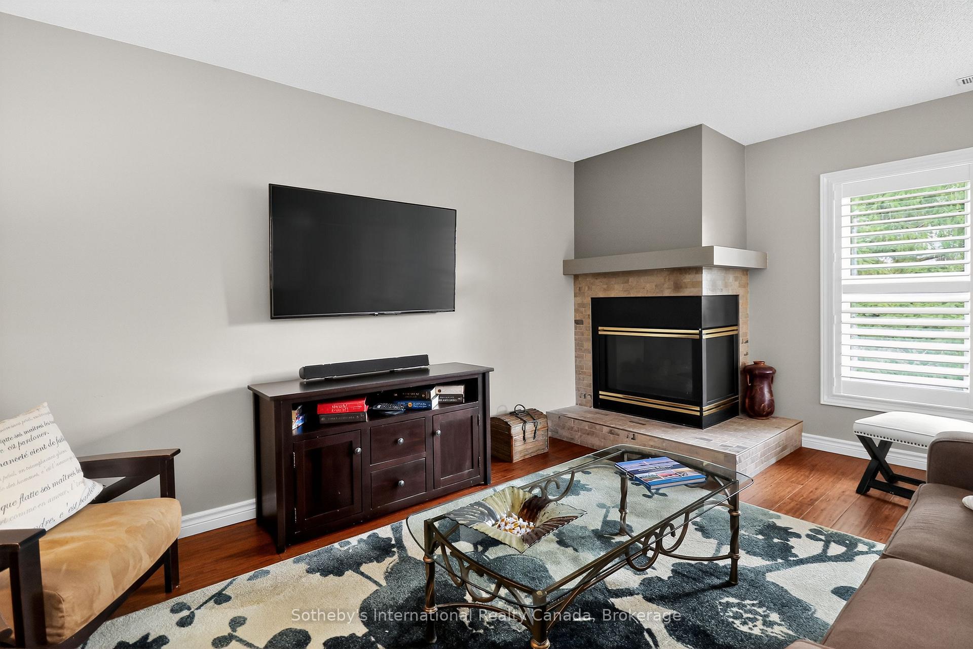 Photo 8 of 318 Mariners Way, Collingwood — HOMEH