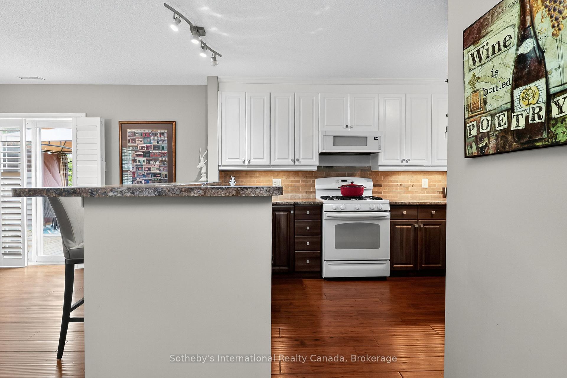 Photo 12 of 318 Mariners Way, Collingwood — HOMEH