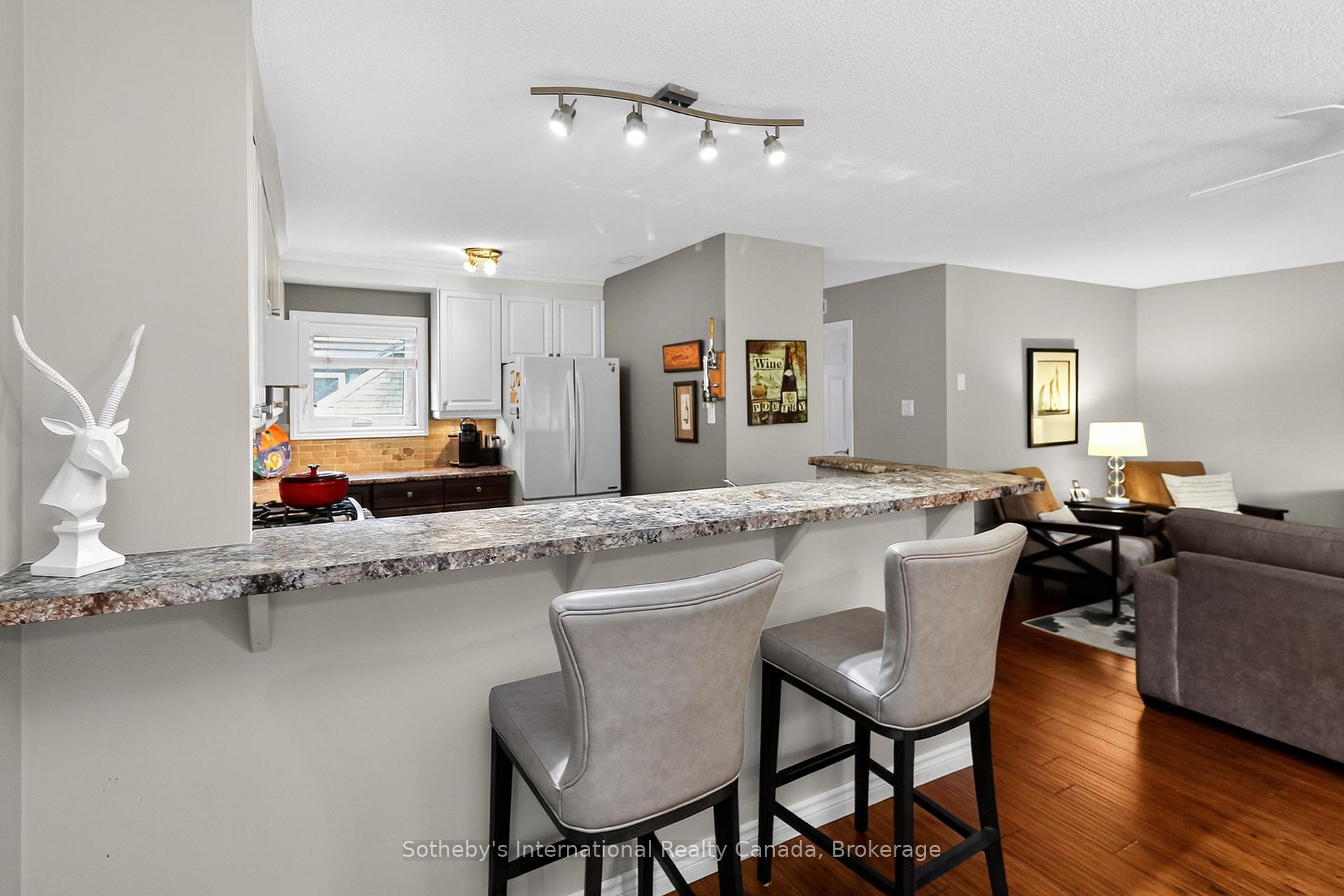 Photo 21 of 318 Mariners Way, Collingwood — HOMEH