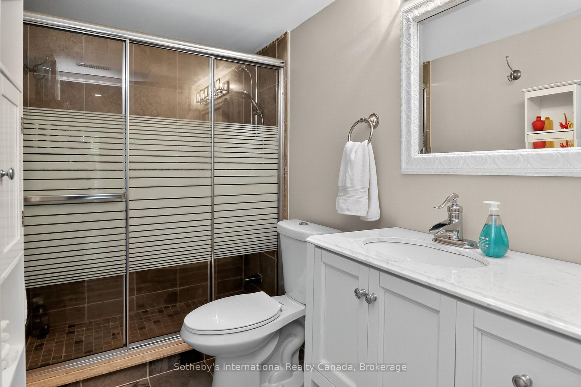 Photo 30 of 318 Mariners Way, Collingwood — HOMEH