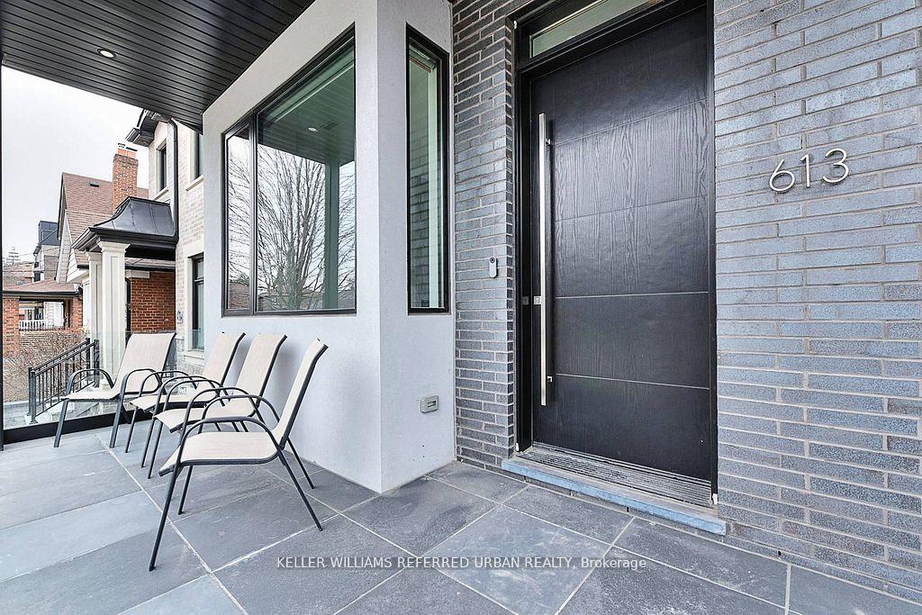 Photo 3 of 613 Harvie Avenue, Toronto, Caledonia-Fairbank — HOMEH