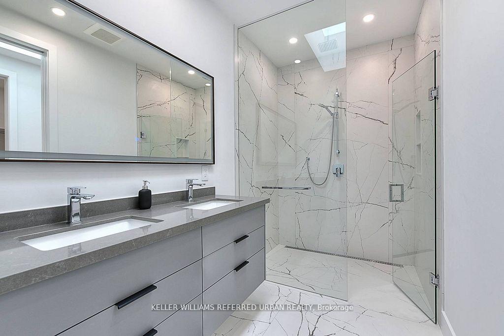 Photo 25 of 613 Harvie Avenue, Toronto, Caledonia-Fairbank — HOMEH