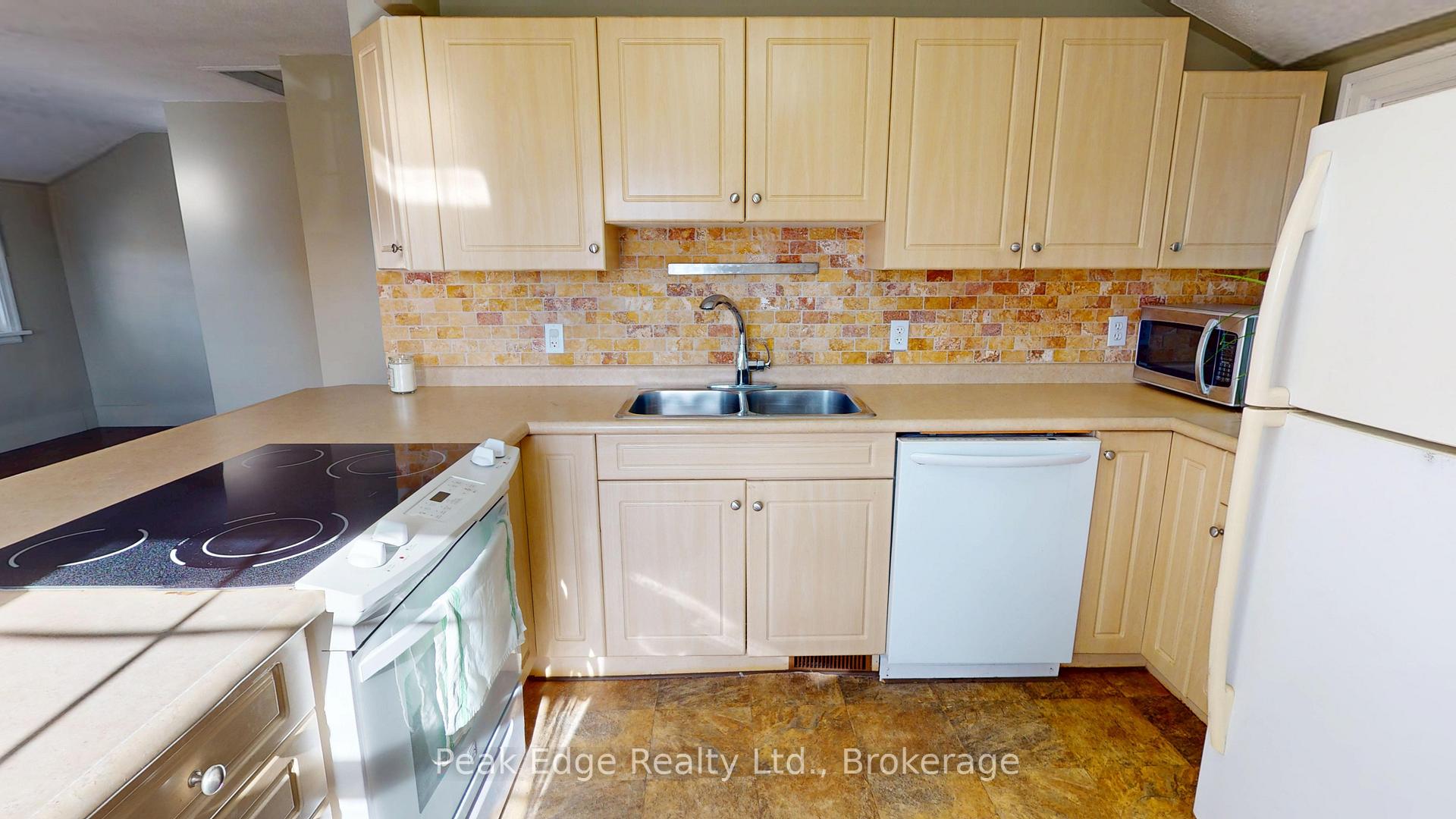 Photo 16 of 477 12th Avenue, Hanover — HOMEH
