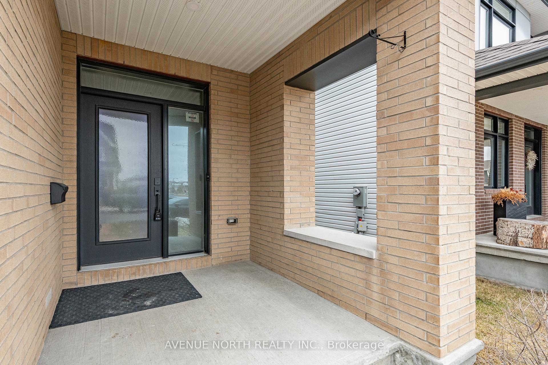Photo 3 of 707 Moonflower Crescent, Ottawa, Blossom Park/Kemp Park/Findlay Creek — HOMEH