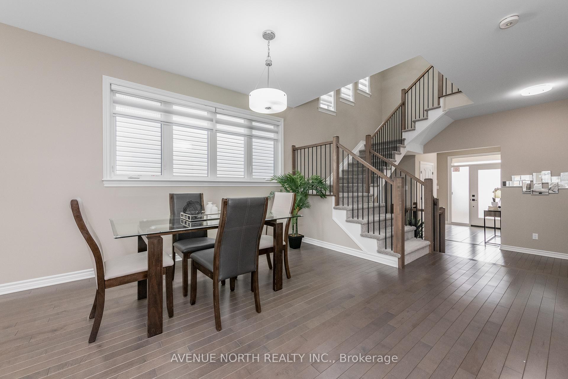 Photo 12 of 707 Moonflower Crescent, Ottawa, Blossom Park/Kemp Park/Findlay Creek — HOMEH