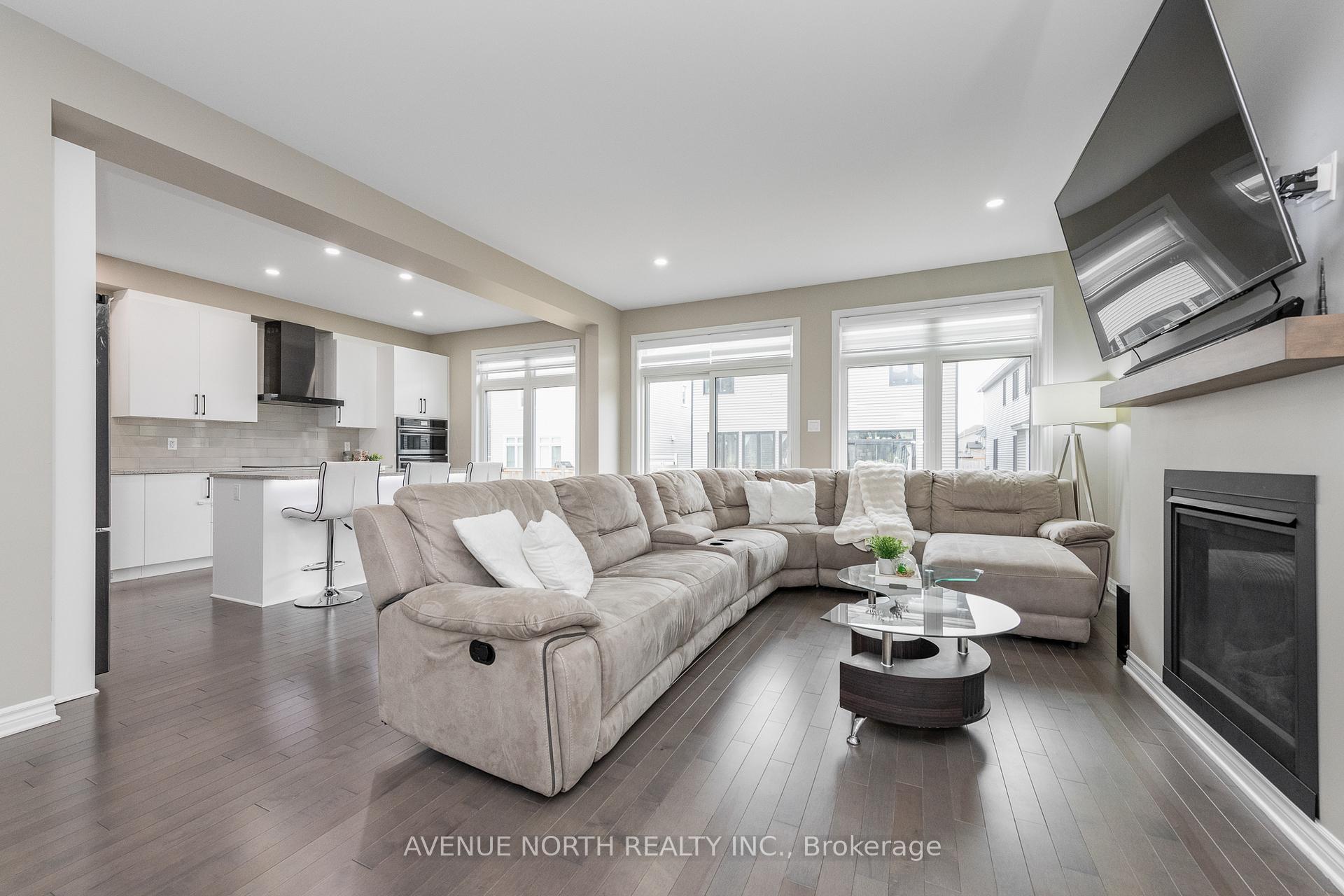Photo 15 of 707 Moonflower Crescent, Ottawa, Blossom Park/Kemp Park/Findlay Creek — HOMEH