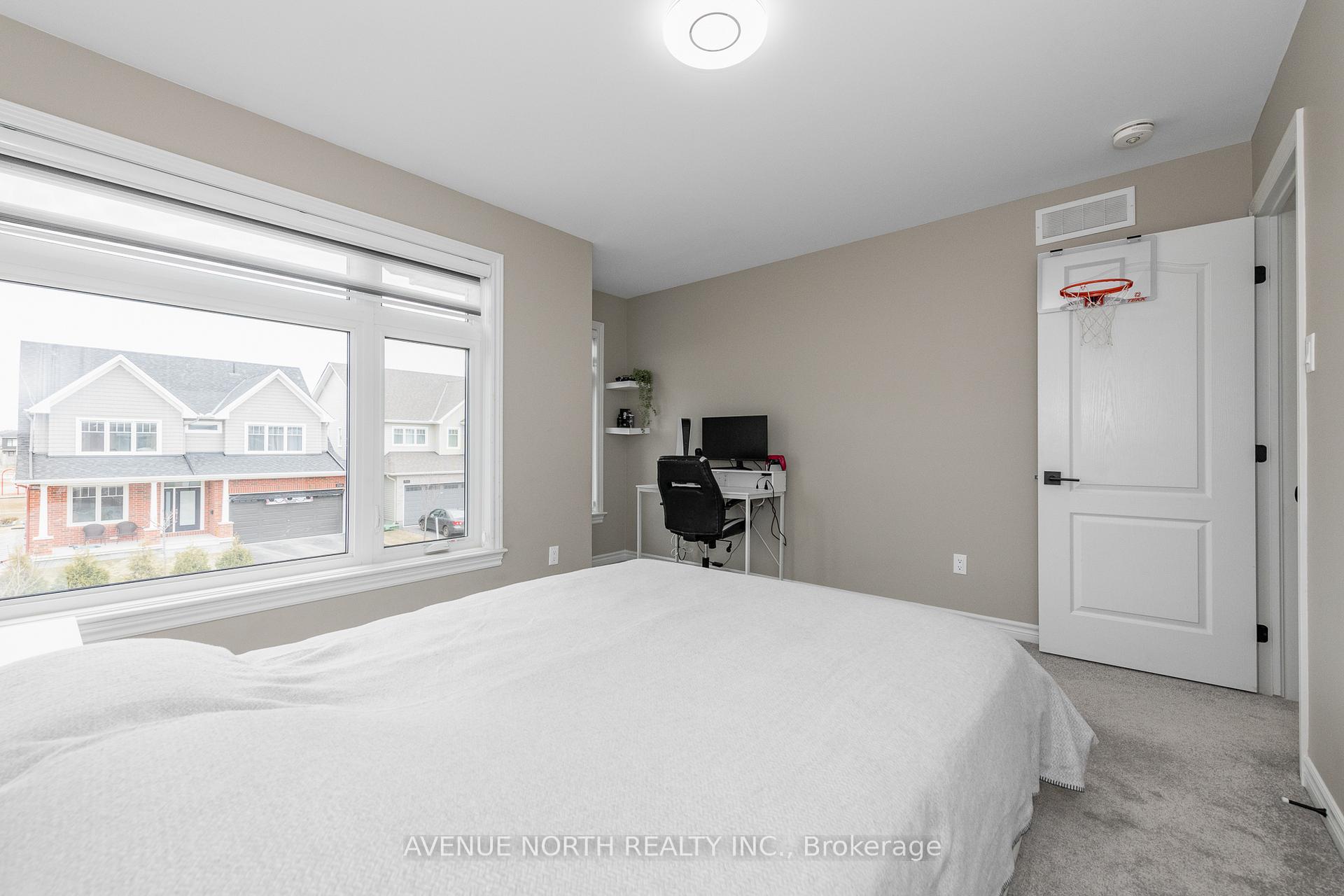 Photo 32 of 707 Moonflower Crescent, Ottawa, Blossom Park/Kemp Park/Findlay Creek — HOMEH