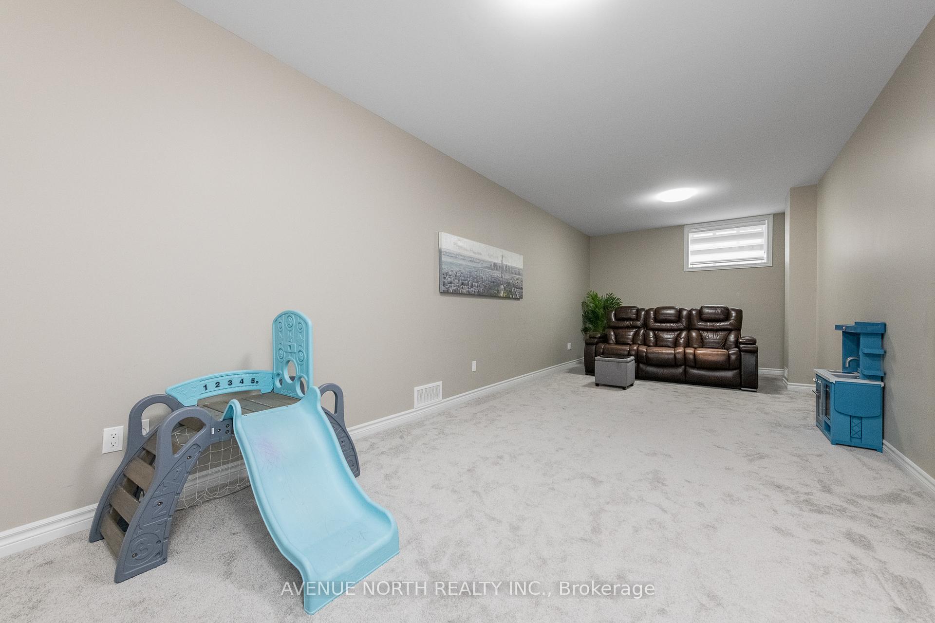 Photo 43 of 707 Moonflower Crescent, Ottawa, Blossom Park/Kemp Park/Findlay Creek — HOMEH