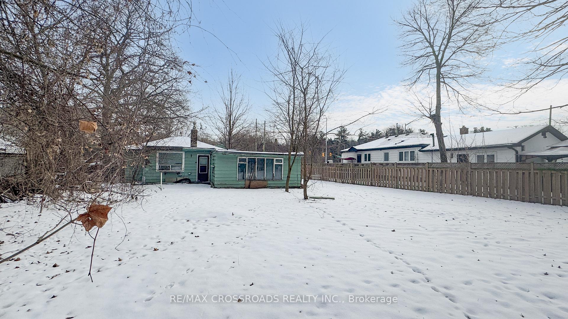 Photo 13 of 8204 Islington Avenue, Vaughan, Islington Woods — HOMEH