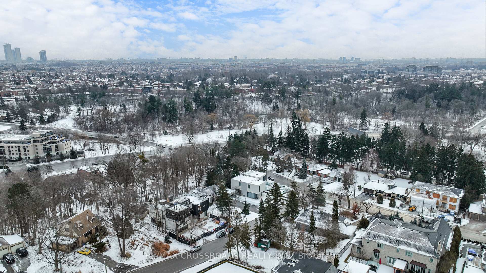 Photo 32 of 8204 Islington Avenue, Vaughan, Islington Woods — HOMEH