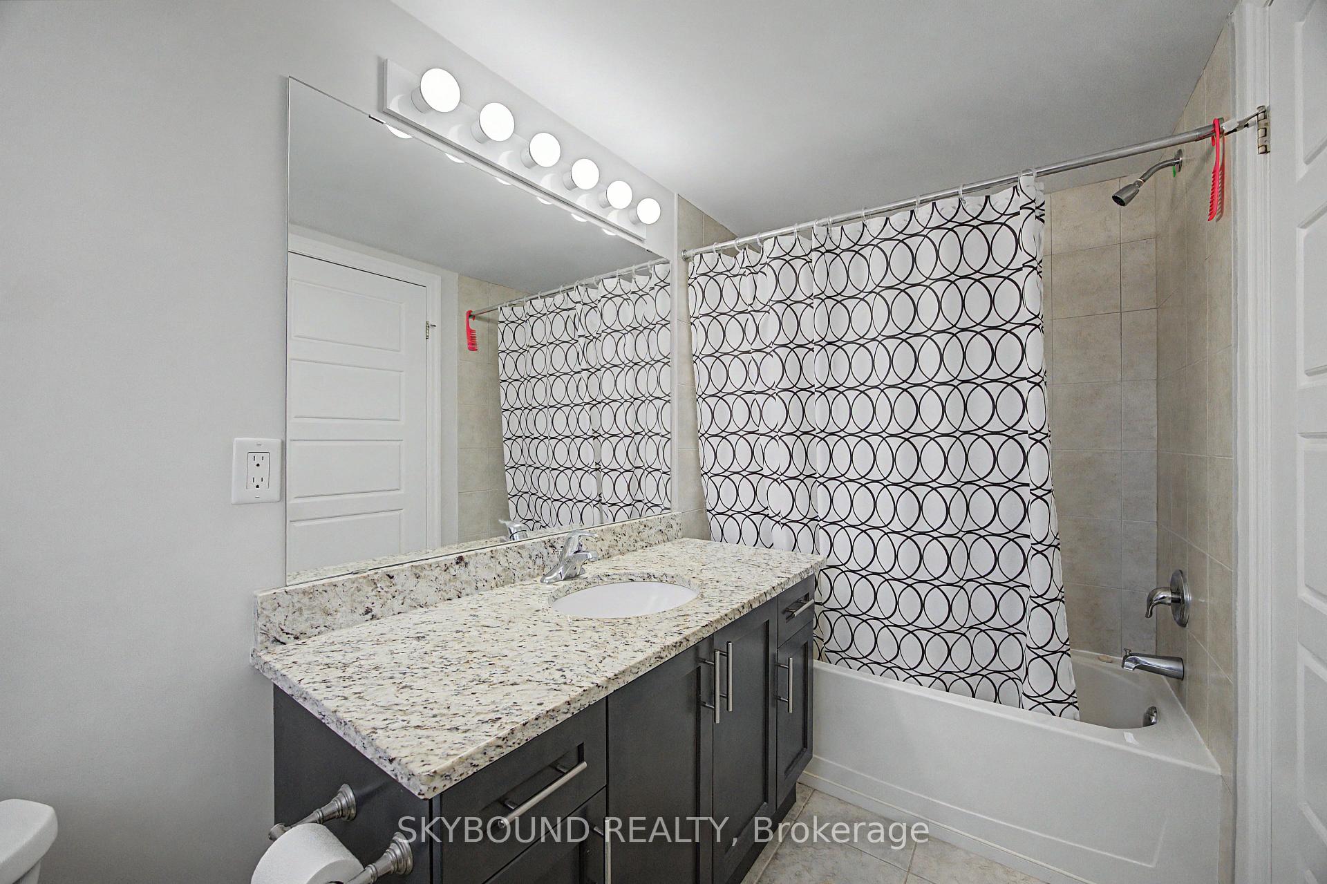 Photo 12 of Unit 3, 290 Barton Street W, Hamilton, Strathcona — HOMEH
