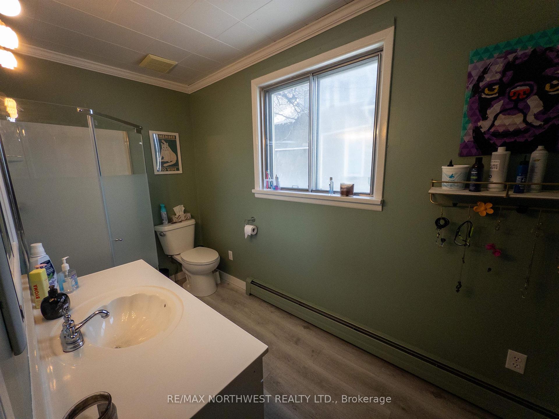 Photo 12 of 734 Second Street South, Kenora, Central — HOMEH
